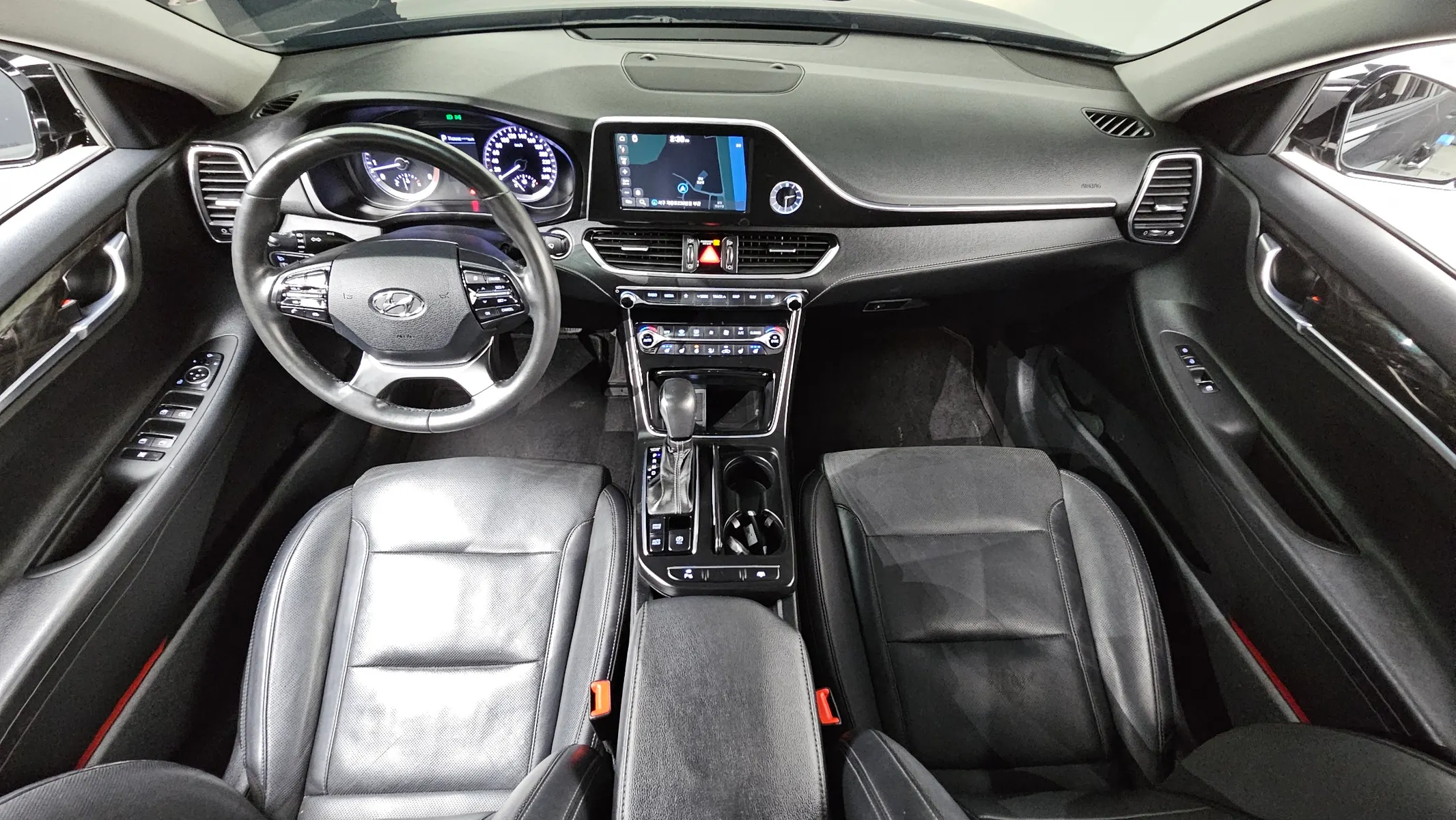 Hyundai IG 3.0 LPi () 2017 4/5