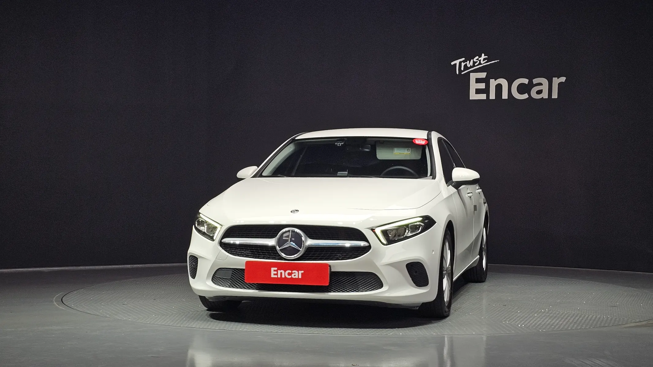 Mercedes-Benz A-Class W177 A220 2020 3/32