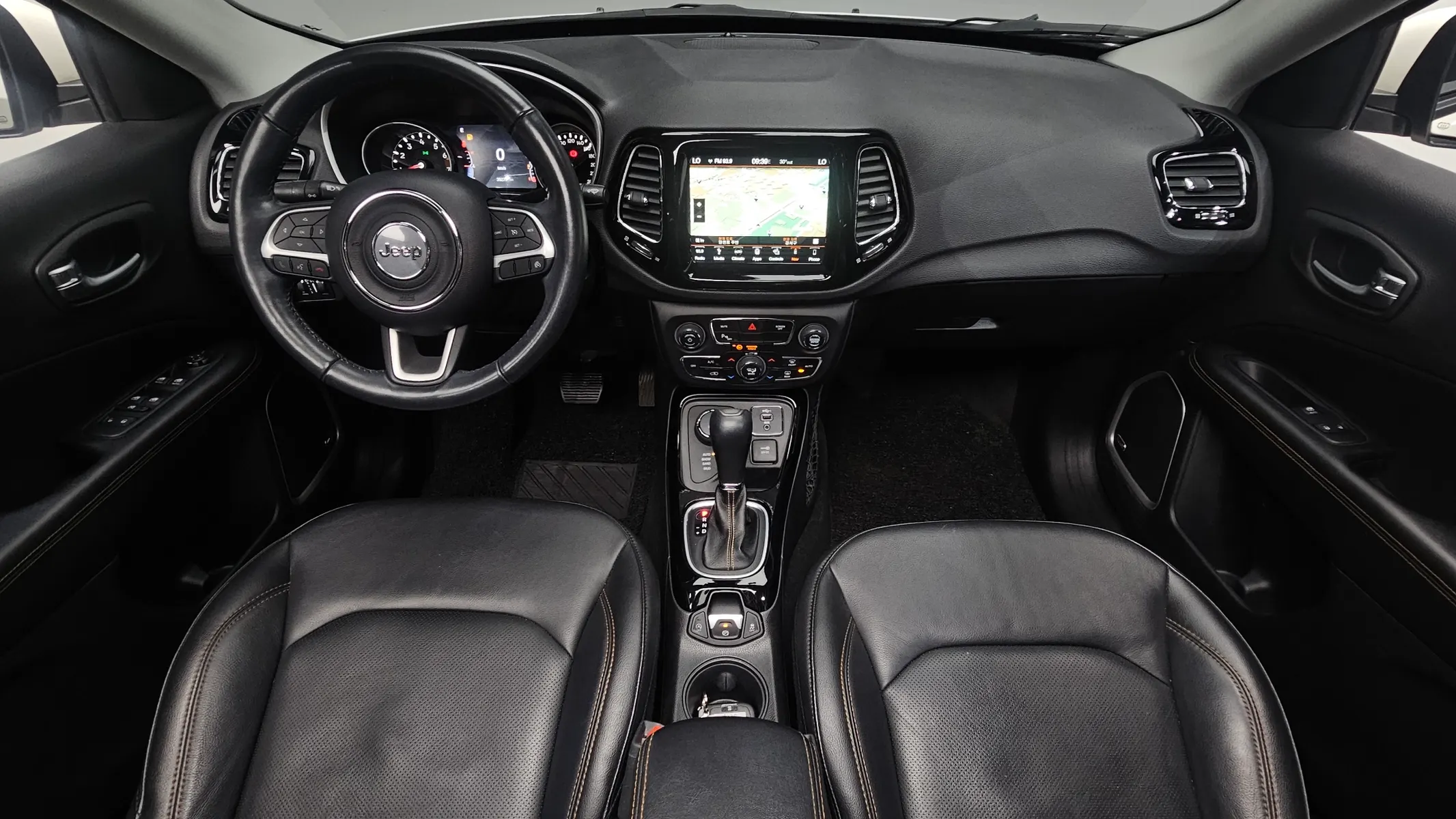 Jeep 2 2.4 AWD 2019 4/5