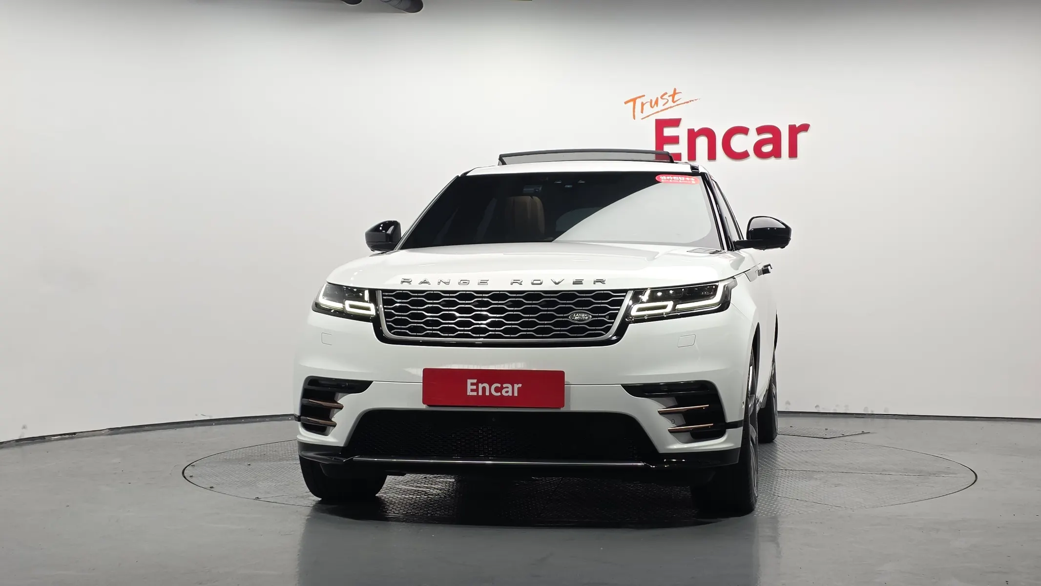 Land Rover 레인지로버 벨라 3.0 D300 R- HSE 2018 2/34