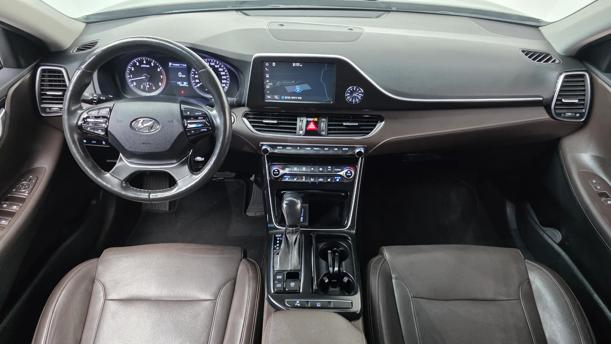 Hyundai IG 3.0 LPi () 2019 4/5