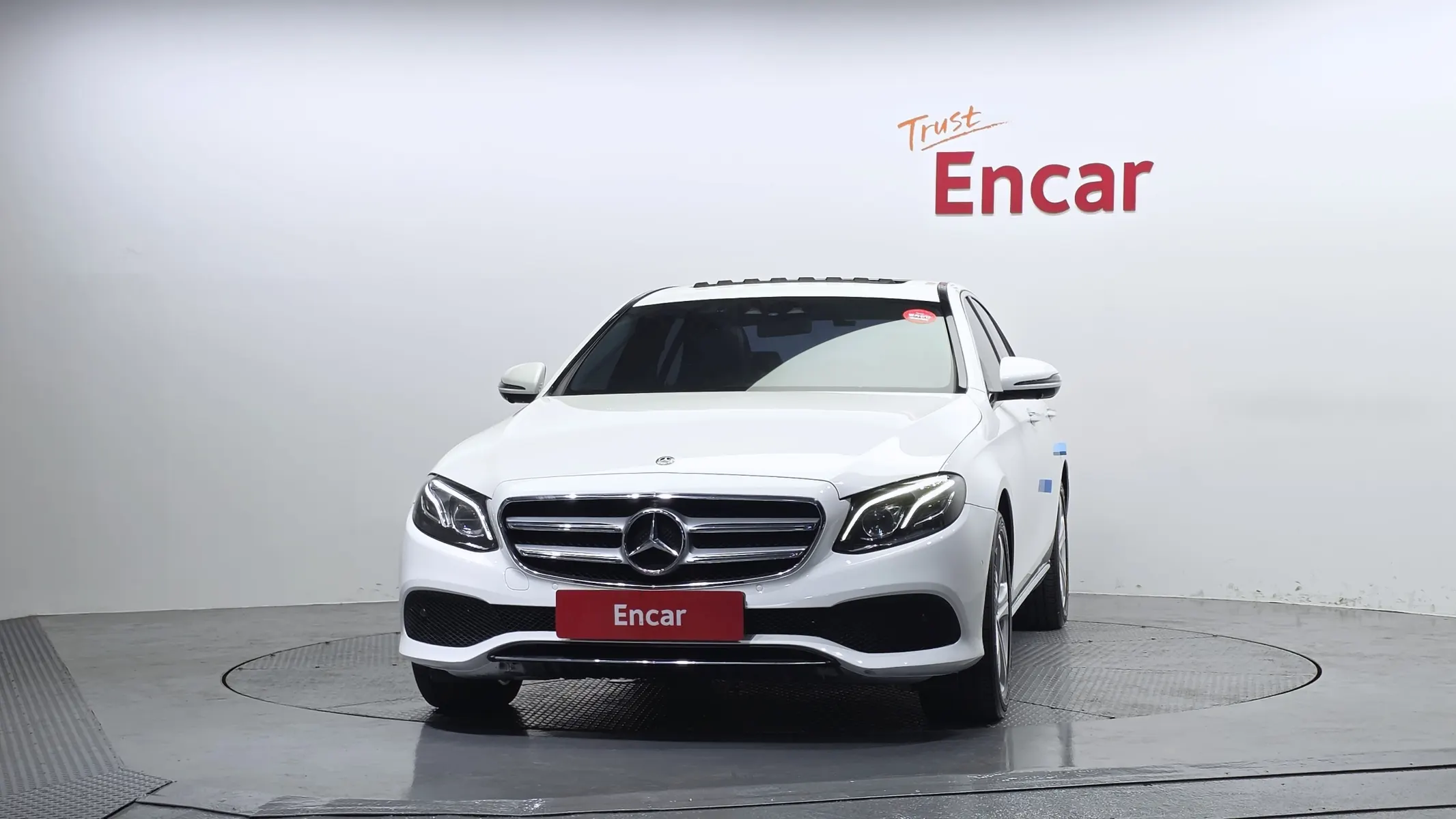 Mercedes-Benz E-Class W213 E300 4MATIC 2017 3/35