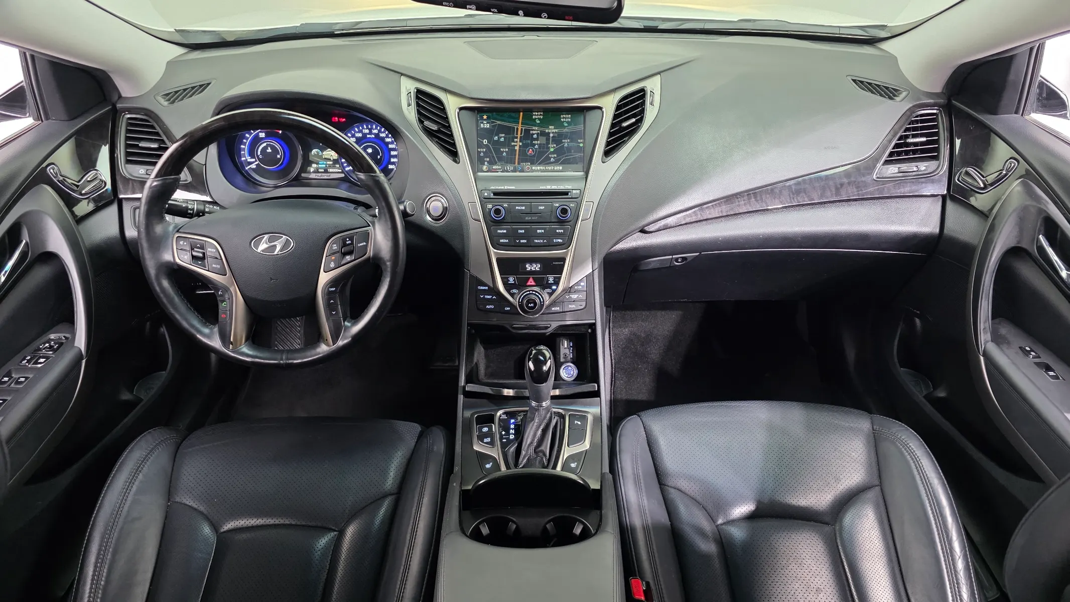 Hyundai HG 2014 4/5