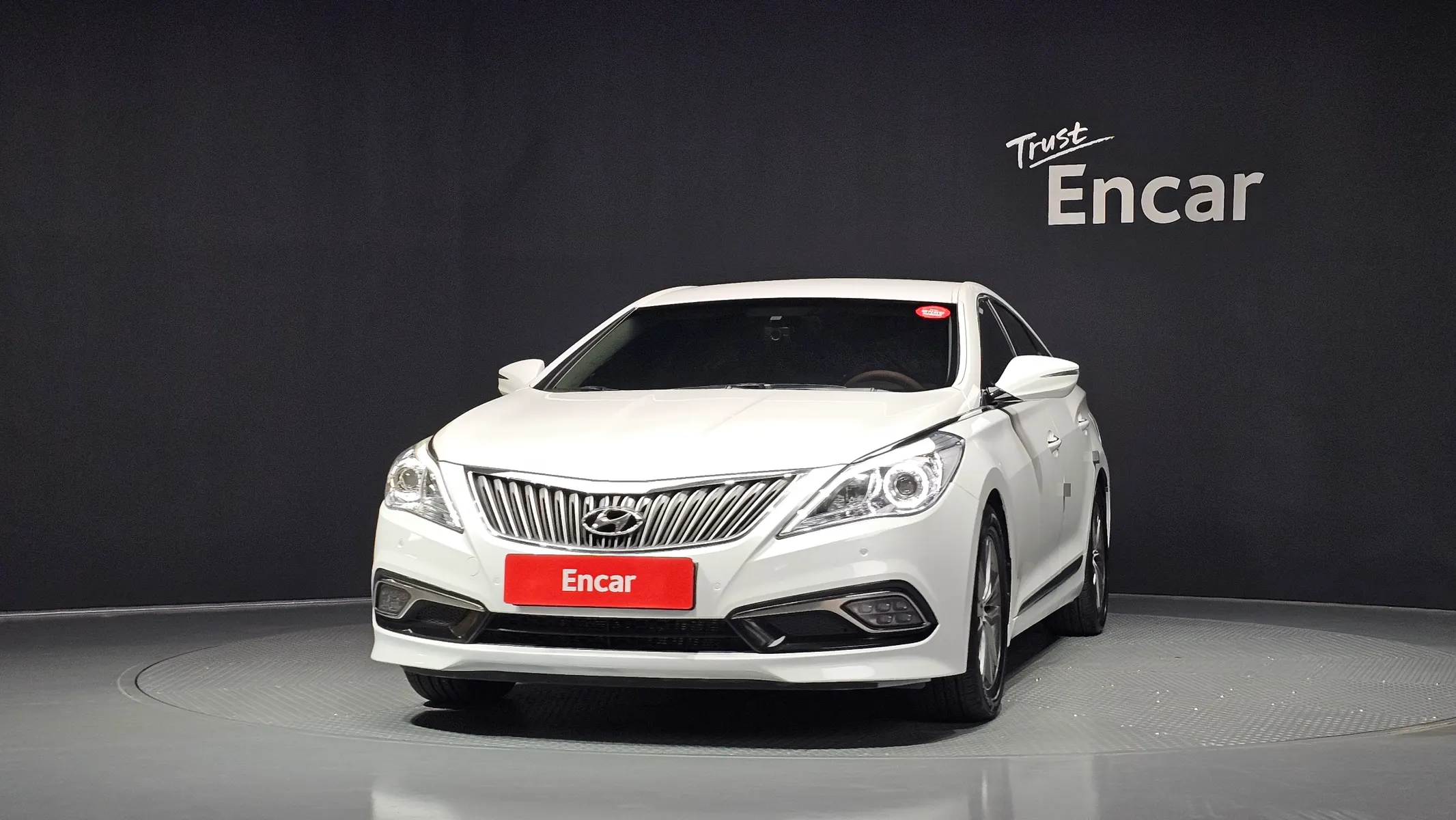 Hyundai Grandeur HG HG240 2014 2/5