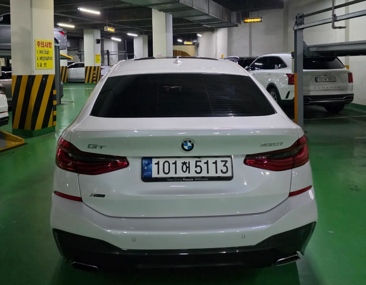 BMW 6 Series GT (G32) 630i xDrive 2024 3/19