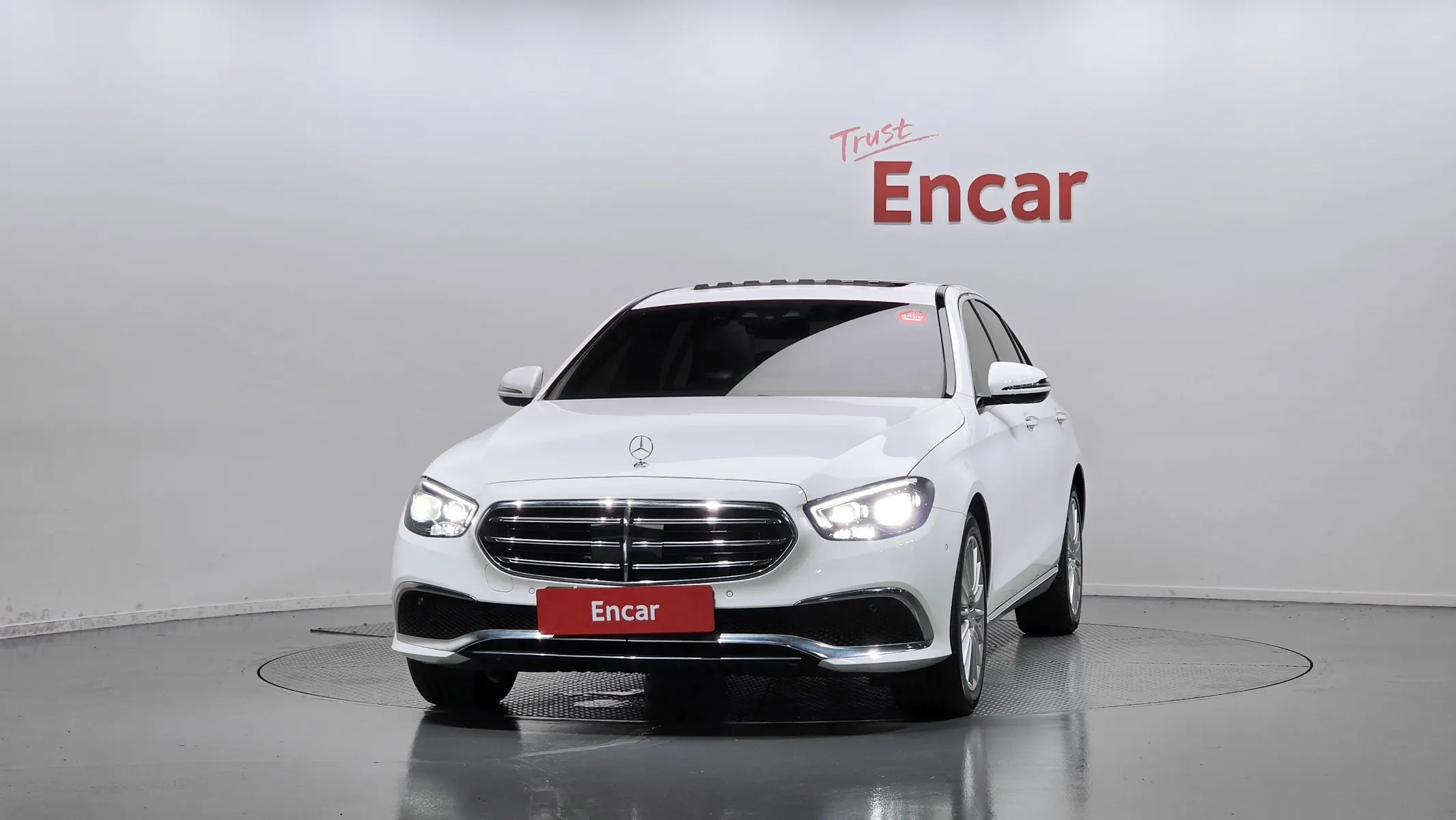 Mercedes-Benz E-Class W213 E250 2020 3/32
