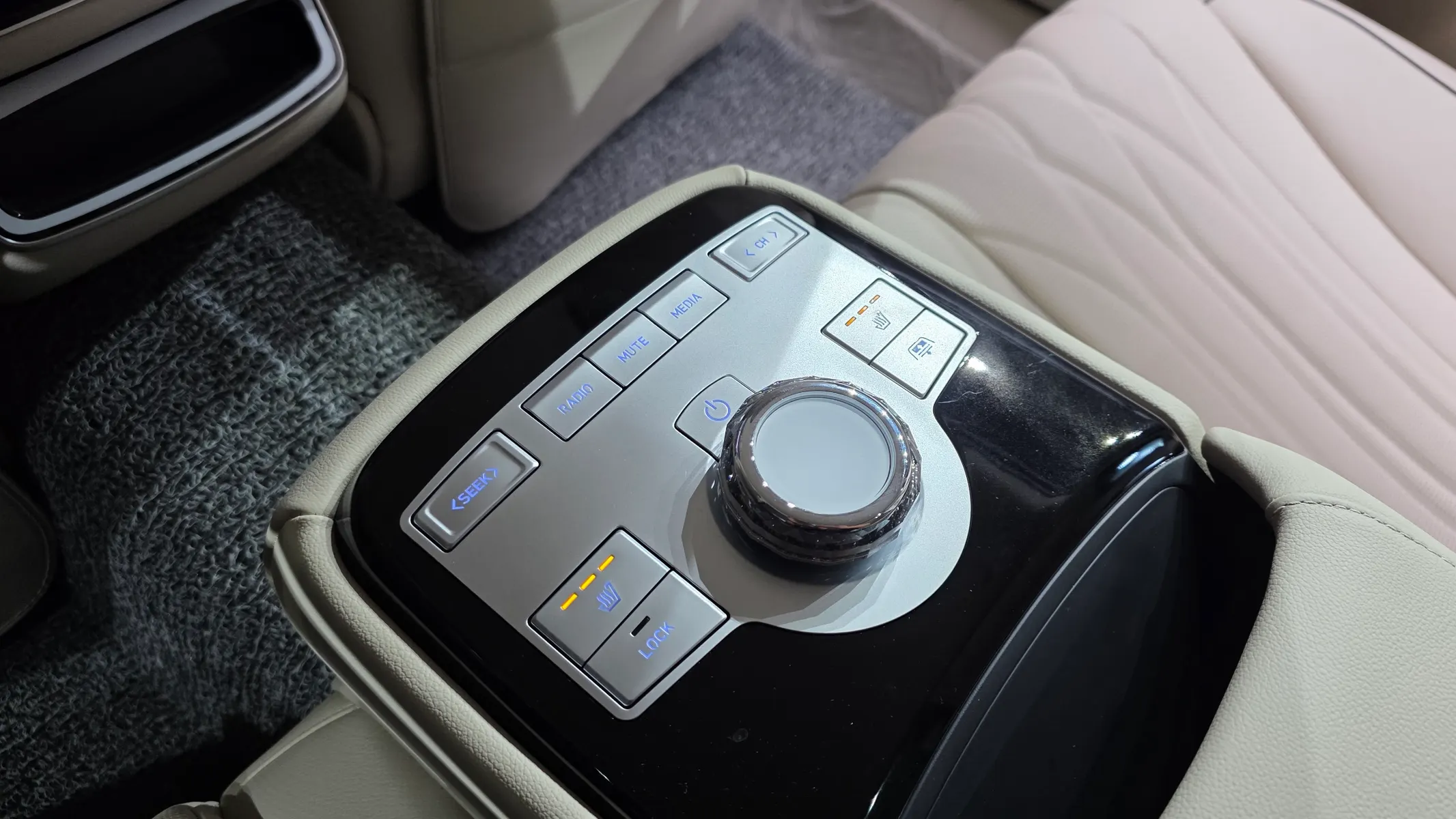 Genesis G80 (RG3) 2.5 AWD 2025 32/33