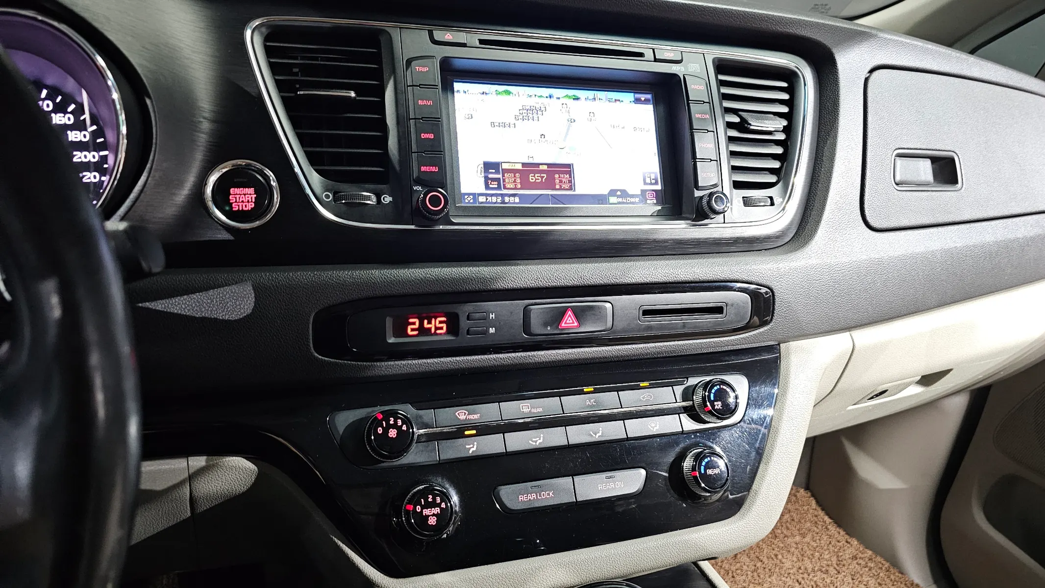Kia 카니발 9 2015 29/30