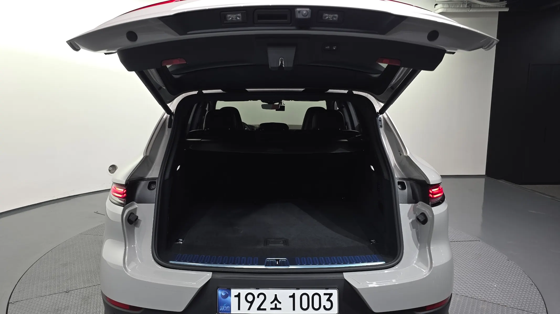 Porsche (PO536) 3.0 E- 2025 20/21
