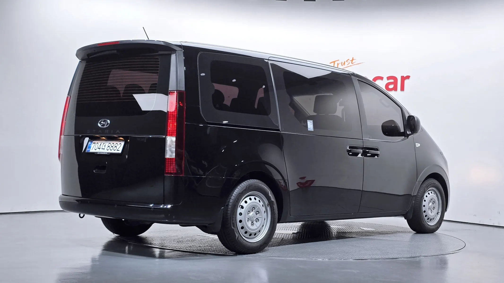 Hyundai Staria 11 2022 2/32