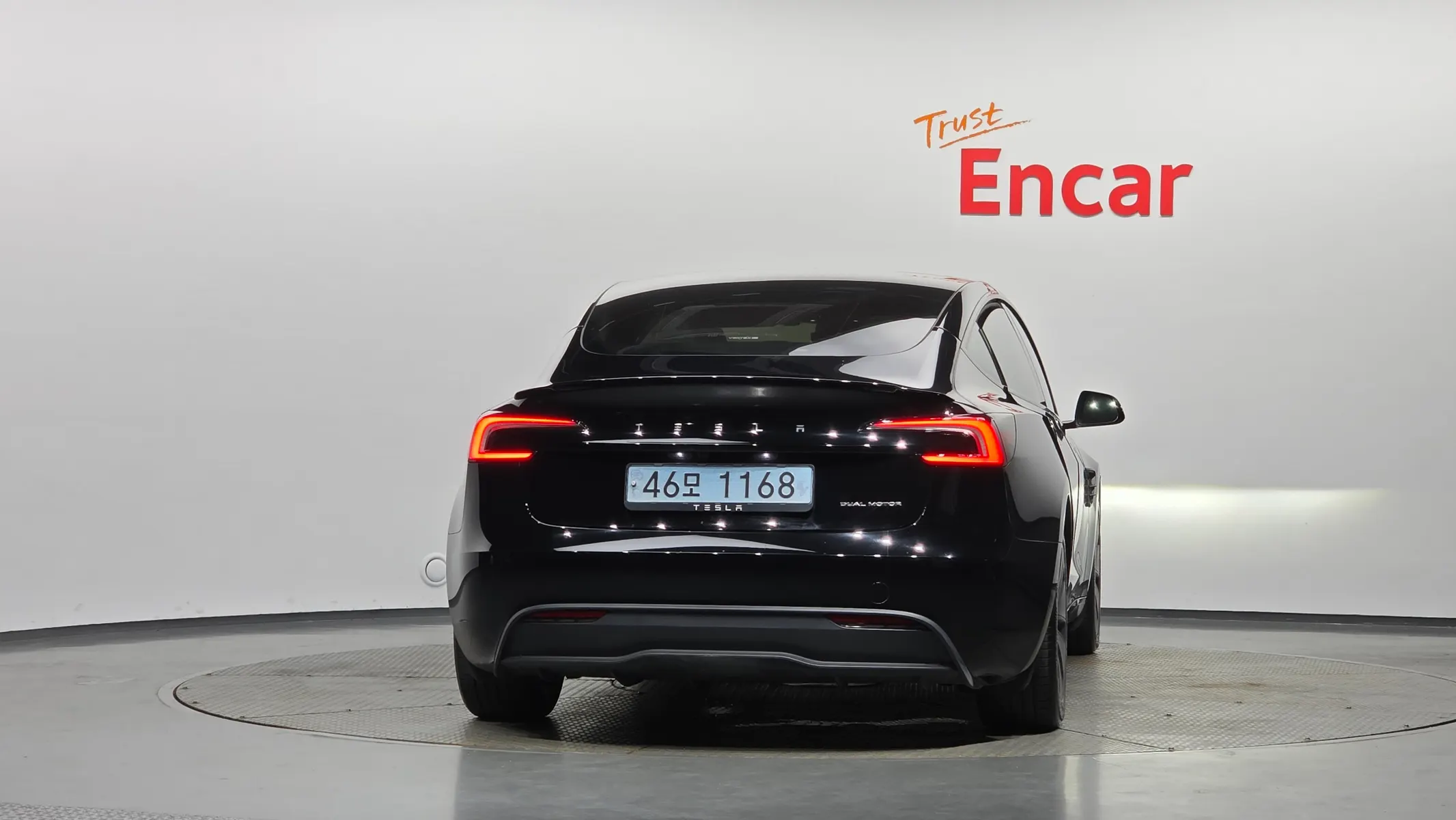 Tesla 3 AWD 2024 3/5