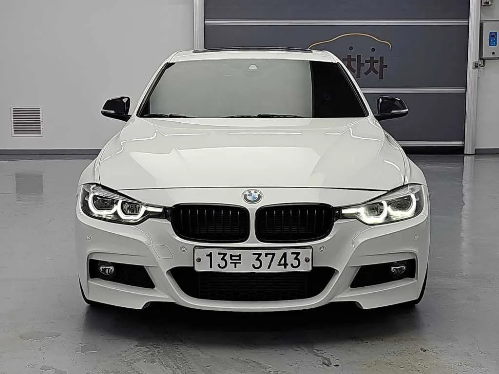 BMW 3 Series (F30) 320d M 2018 2/20