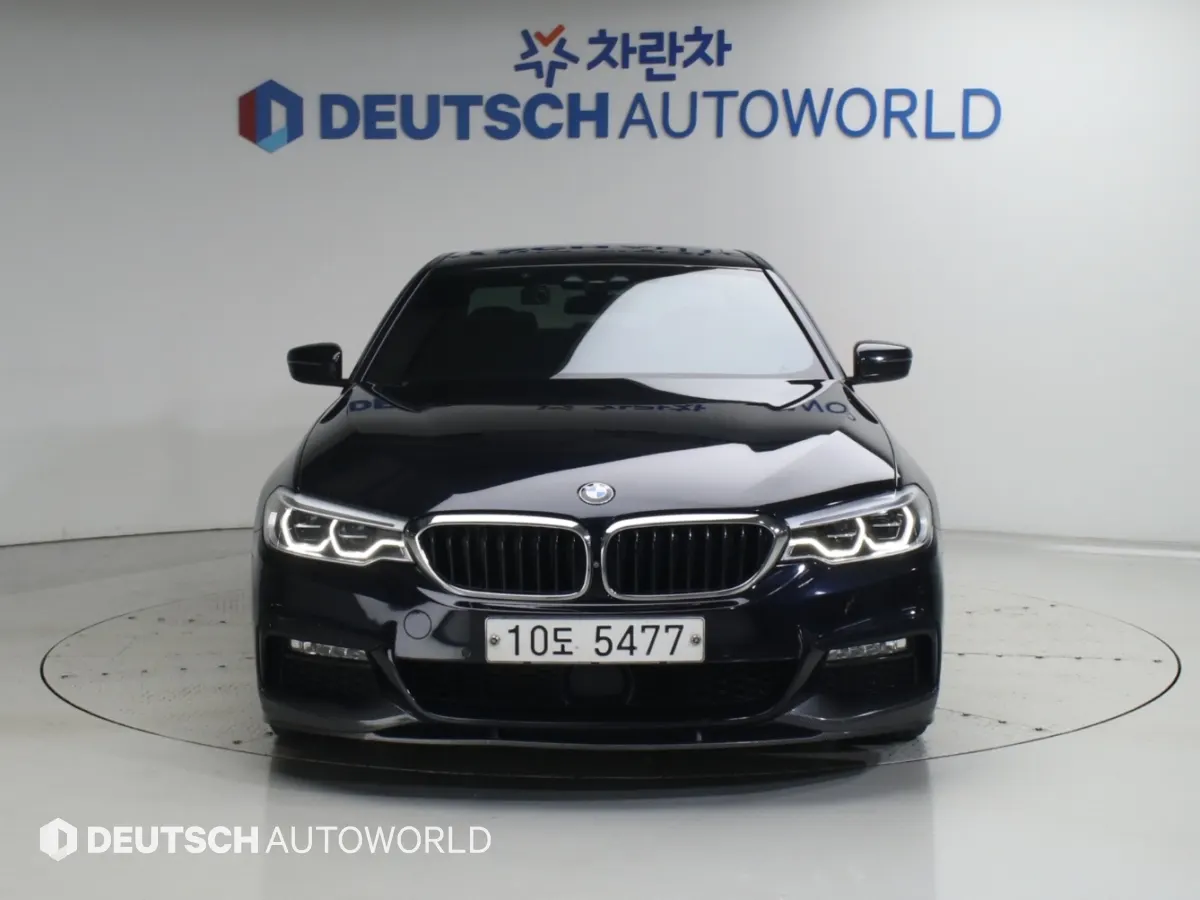 BMW 5 Series (G30) 520d xDrive M 2017 2/21