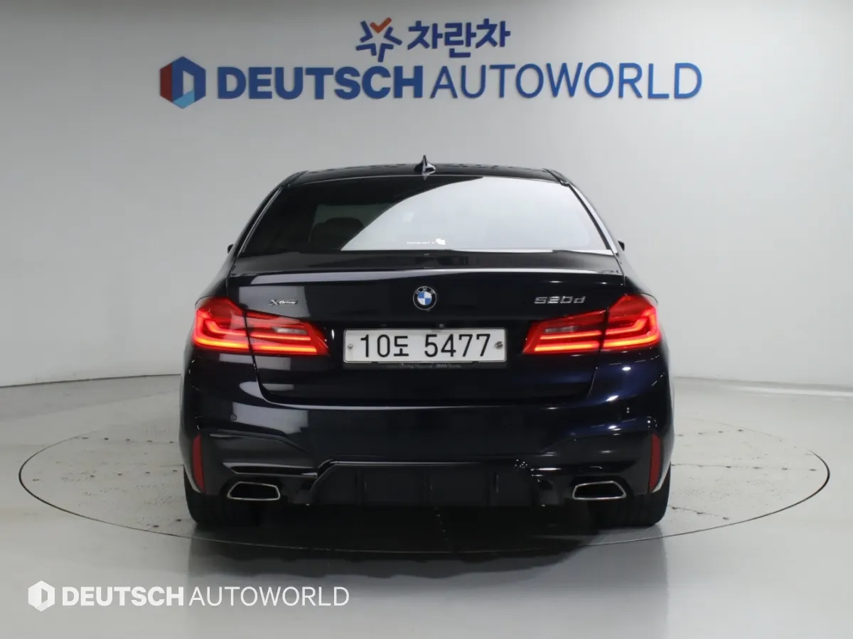 BMW 5 Series (G30) 520d xDrive M 2017 3/21