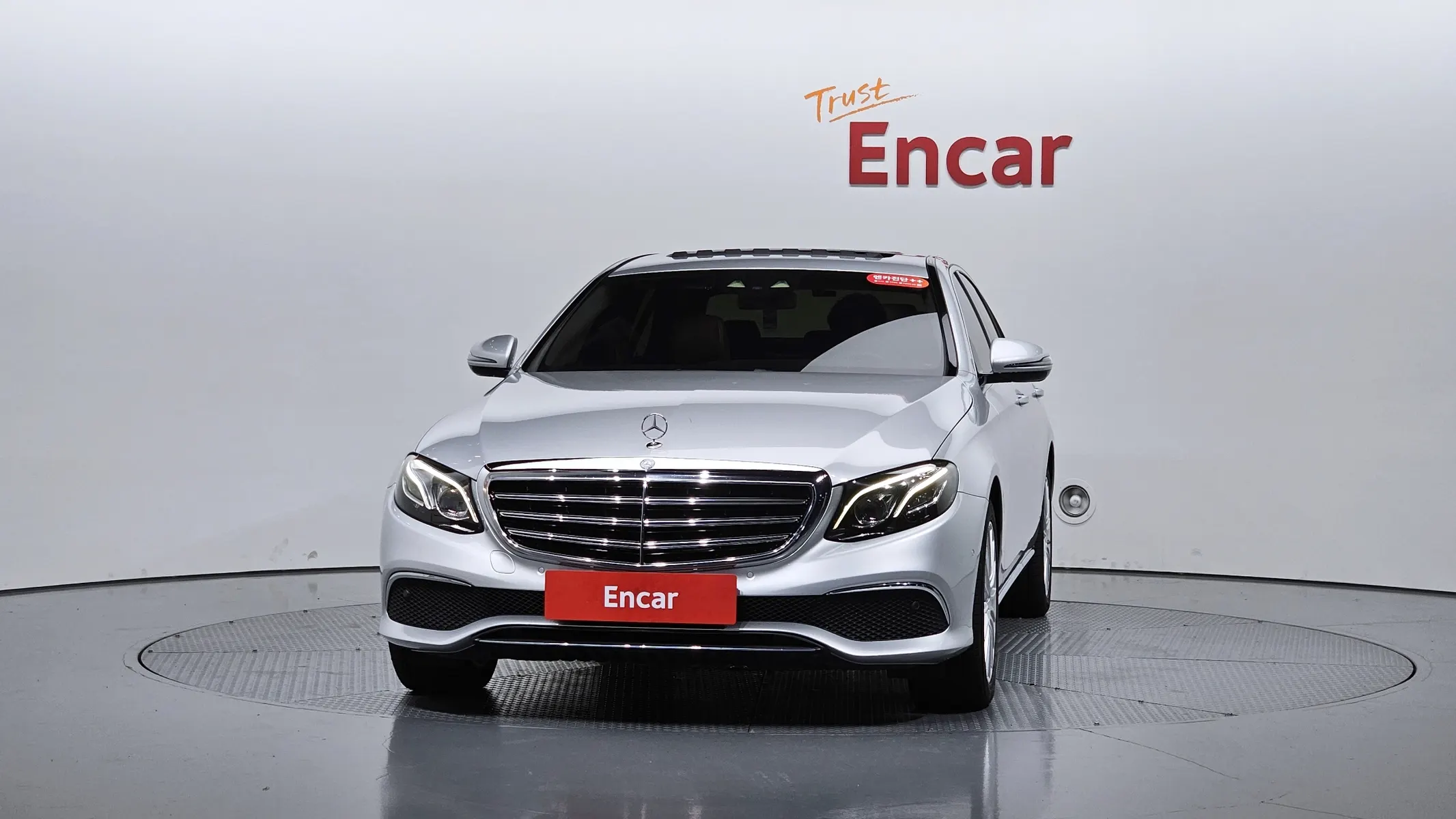 Mercedes-Benz E-Class W213 E220d 2016 2/35