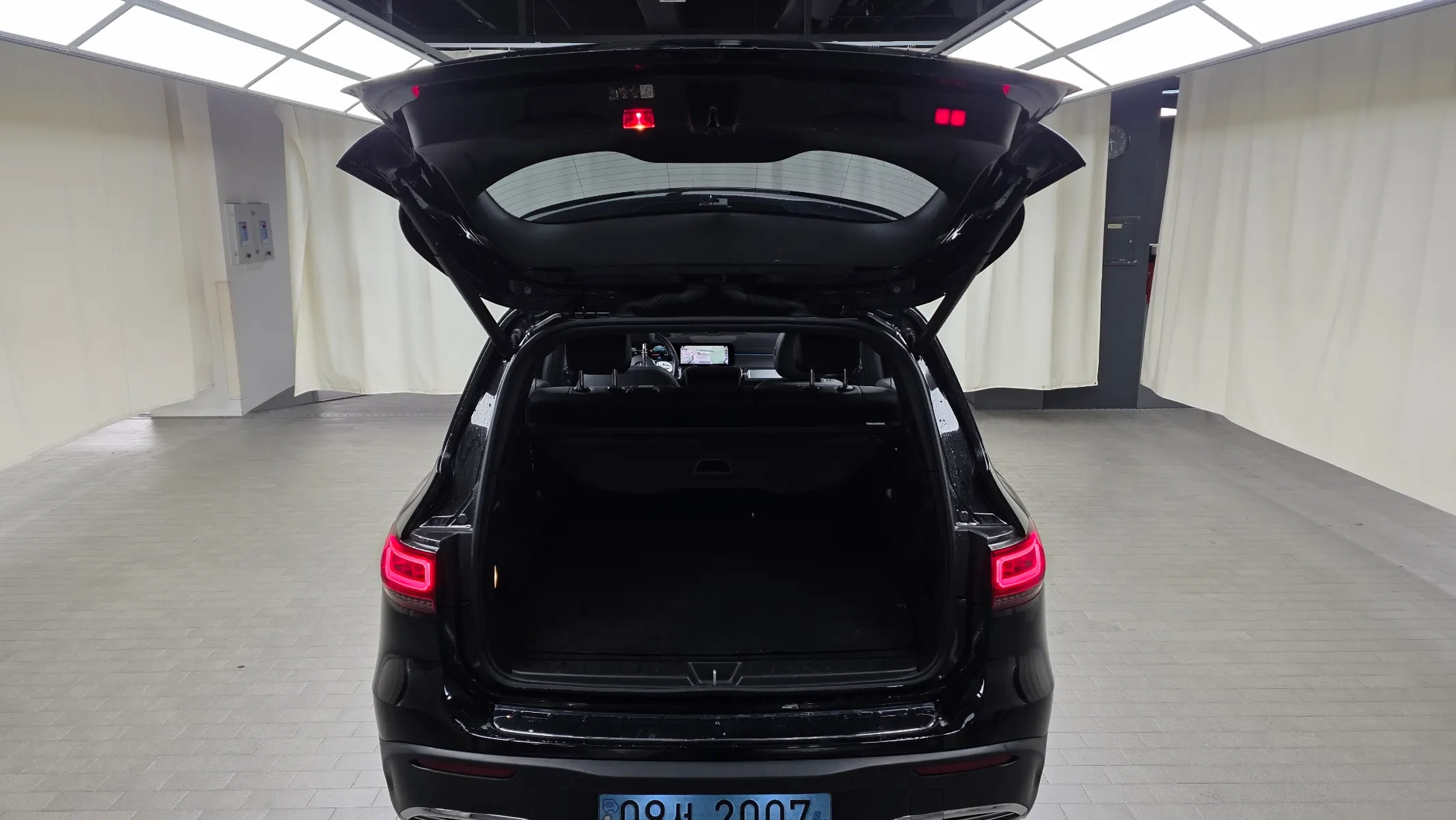 Mercedes-Benz EQB X243 EQB300 4MATIC AMG 2023 20/21