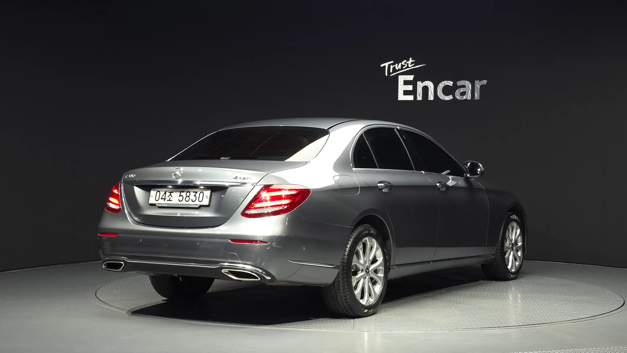 Mercedes-Benz E-Class W213 E300 4MATIC 2018 2/31