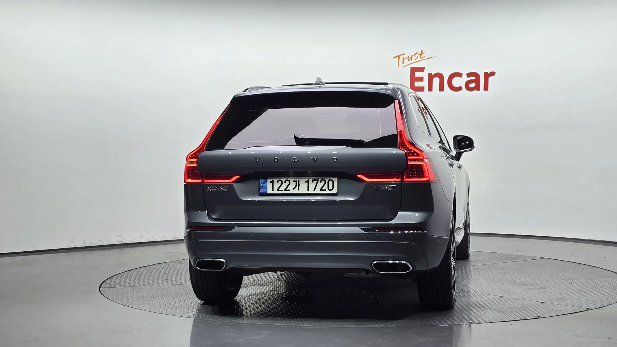 Volvo XC60 2 D5 2019 3/5
