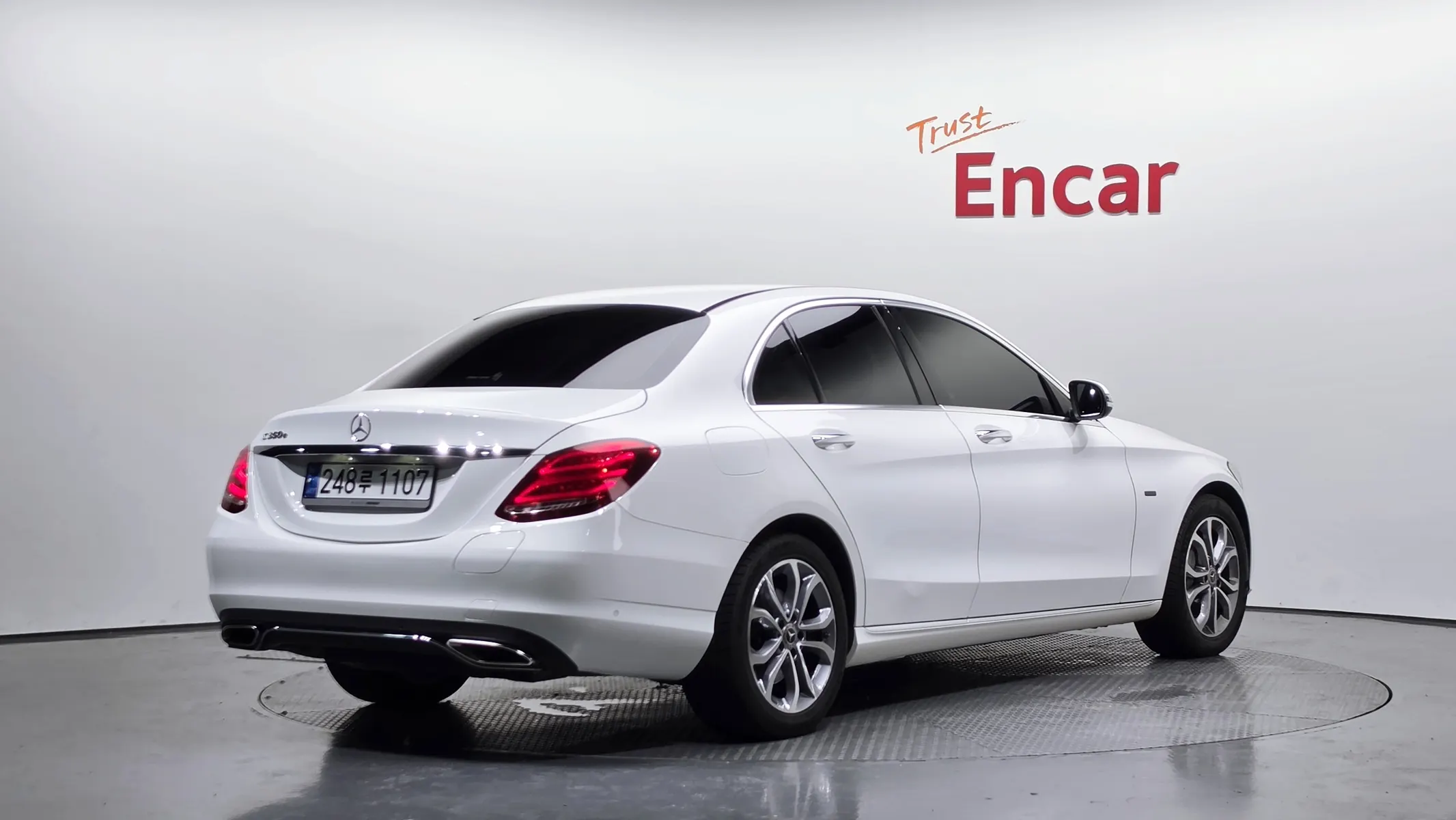 Mercedes-Benz C-Class W205 C350e 2018 2/34