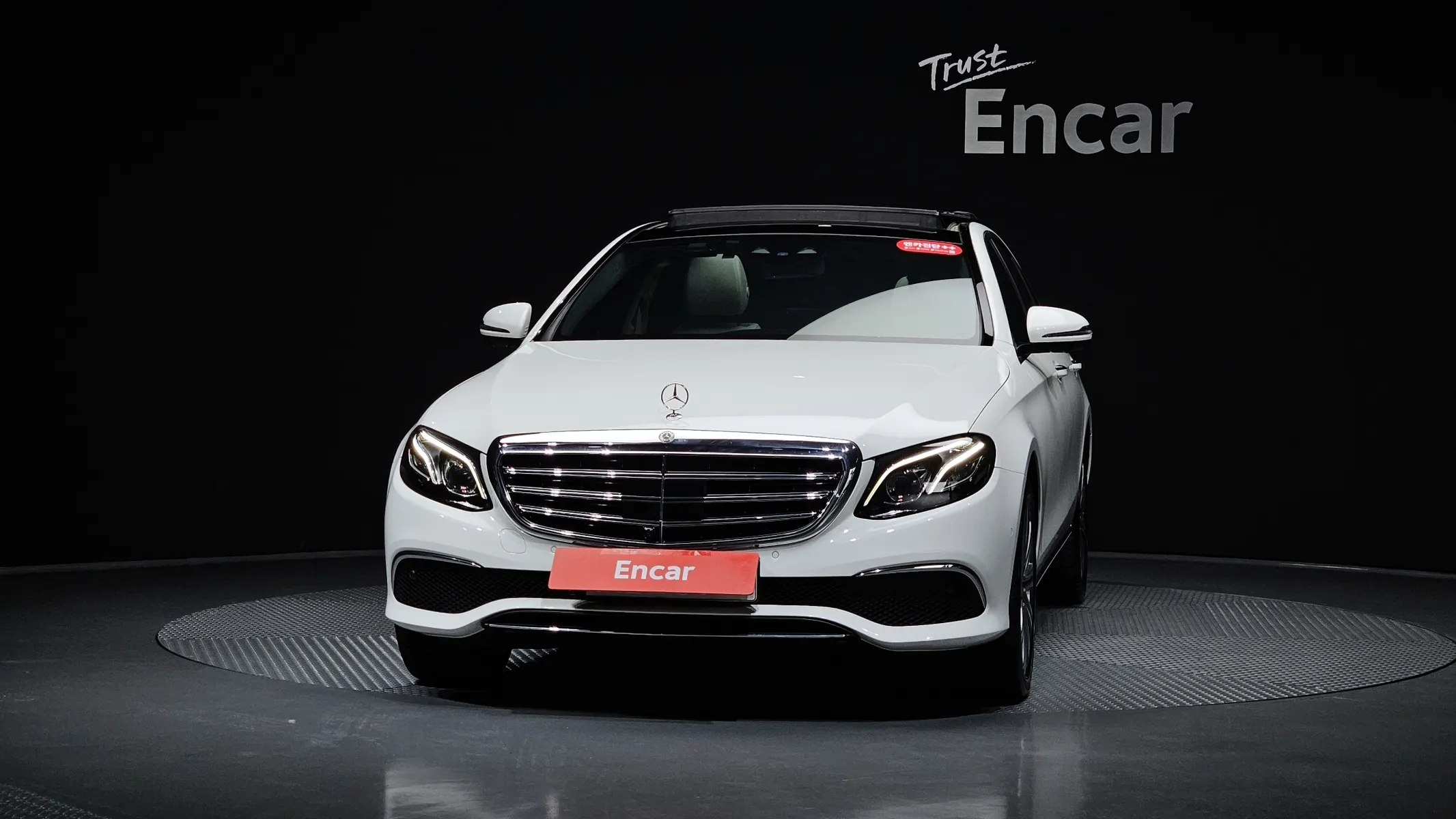 Mercedes-Benz E-Class W213 E400 4MATIC 2017 3/36