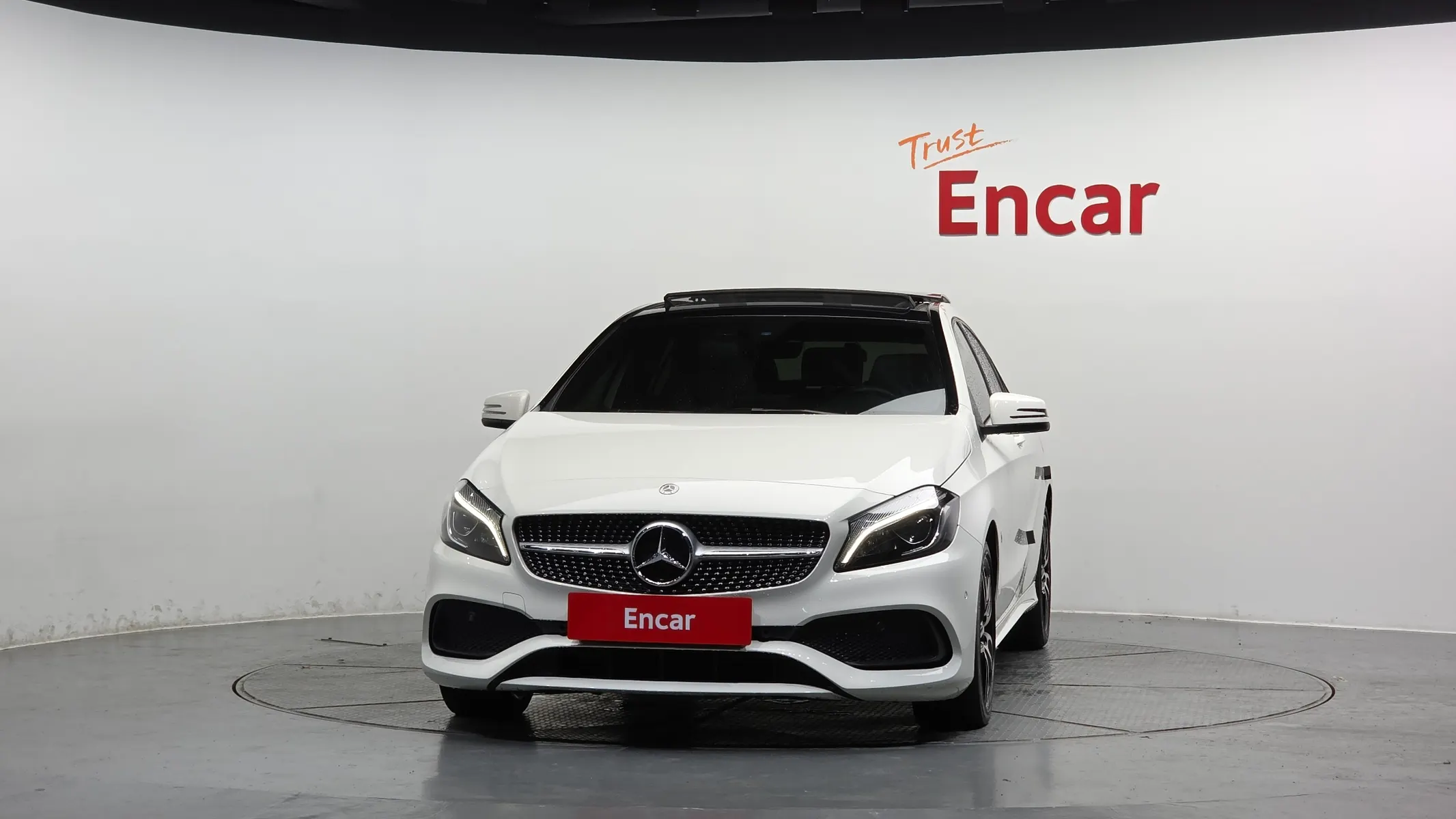 Mercedes-Benz A-Class W176 A200 AMG Line 2018 3/21
