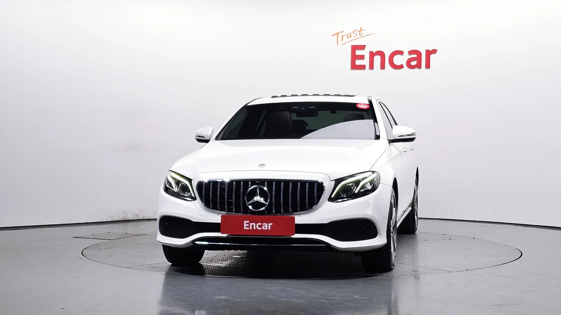 Mercedes-Benz E-Class W213 E220d 2019 3/34