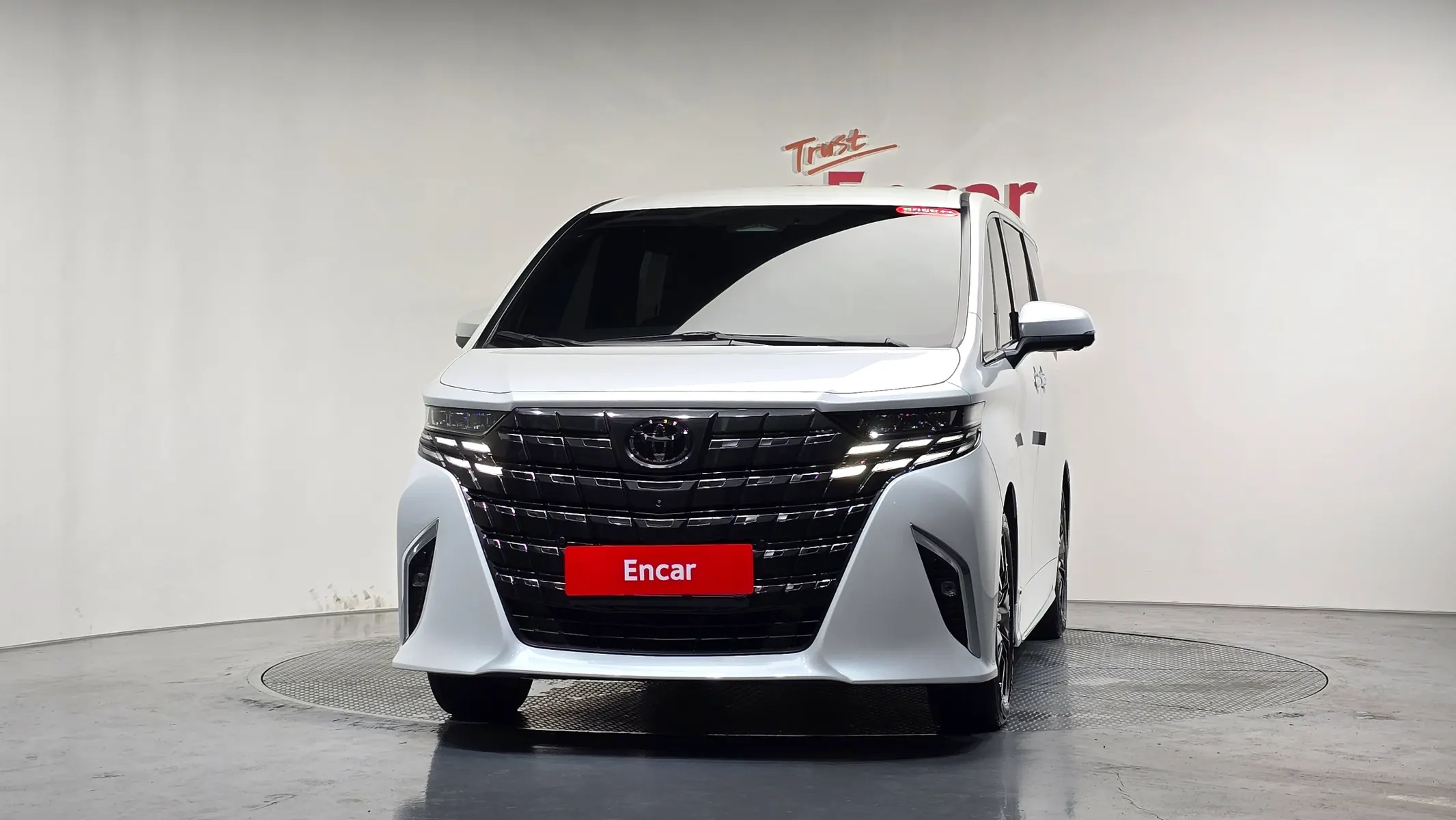 Toyota 4 2.5 HEV AWD 2025 2/5