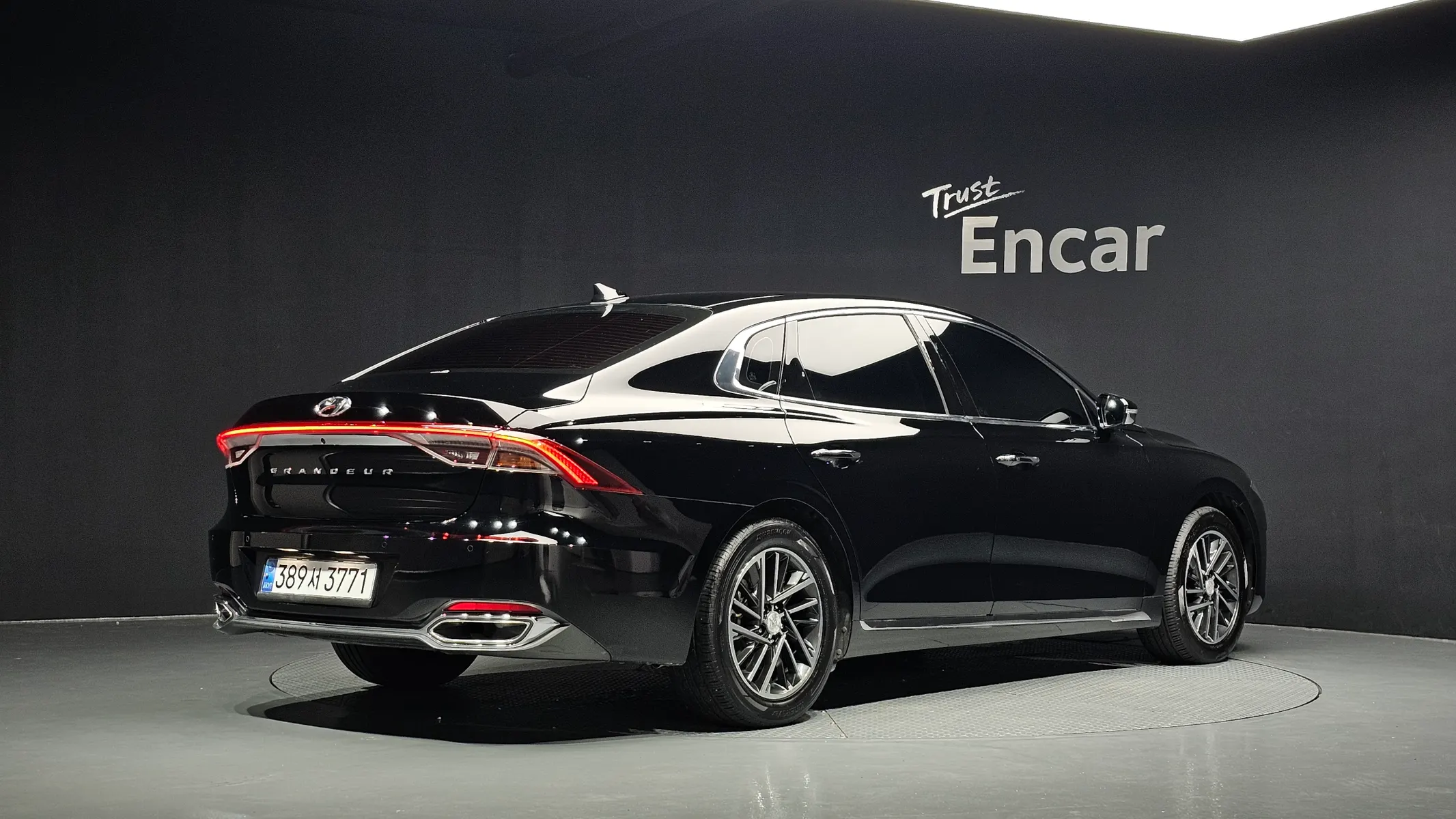 Hyundai IG 3.0 LPi () 2022 2/34