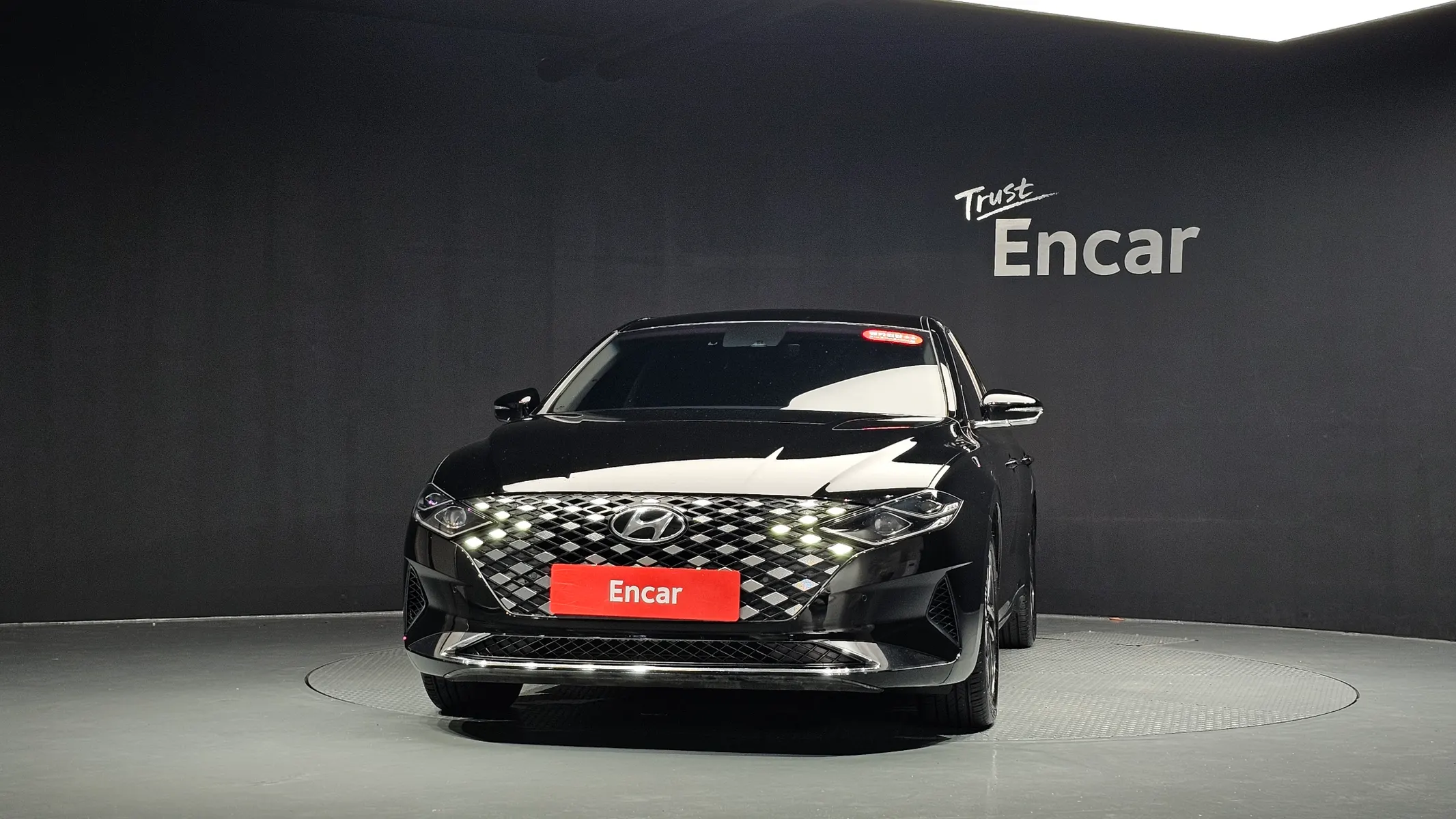 Hyundai IG 3.0 LPi () 2022 3/34