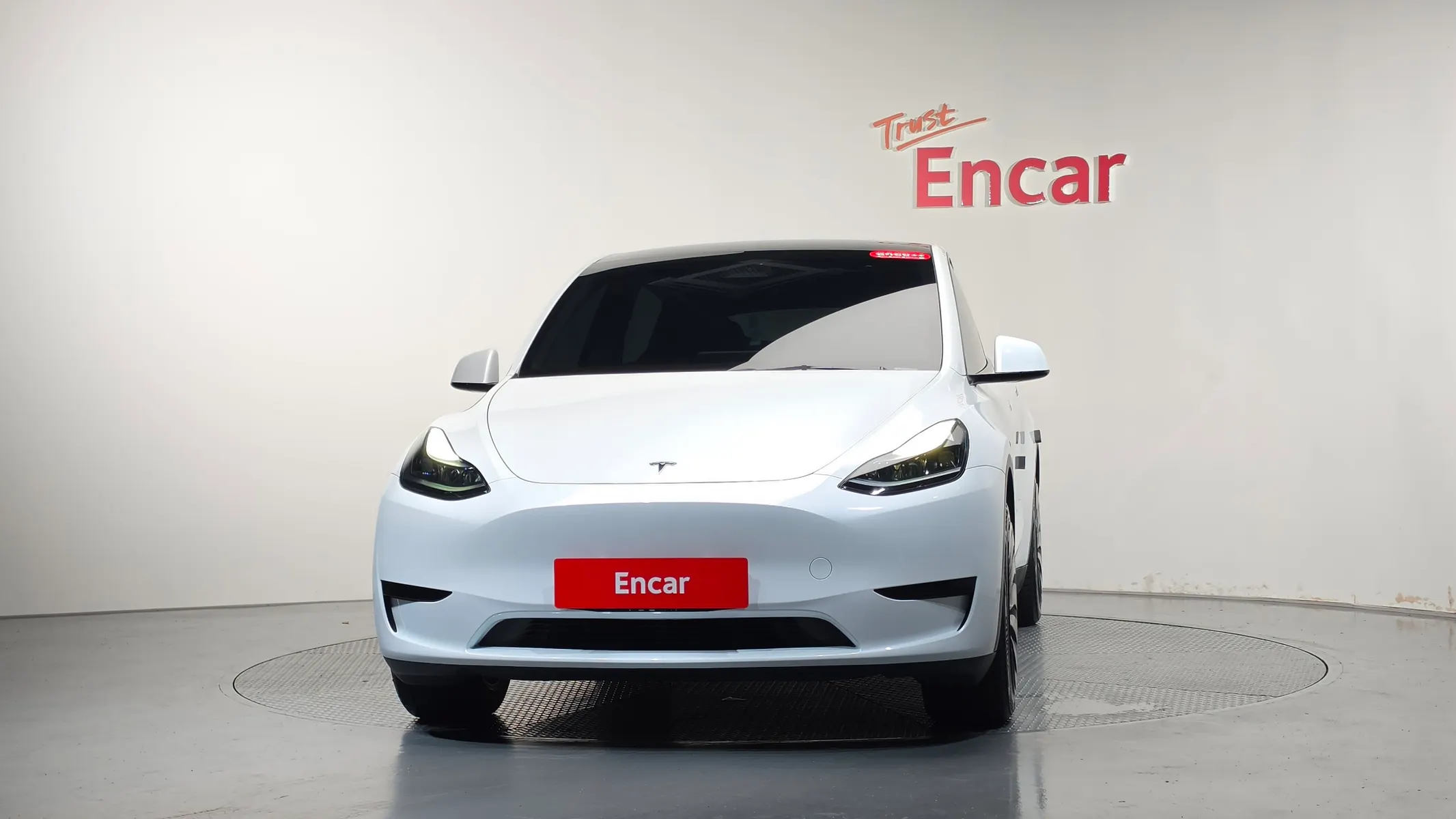 Tesla Y RWD 2023 2/5