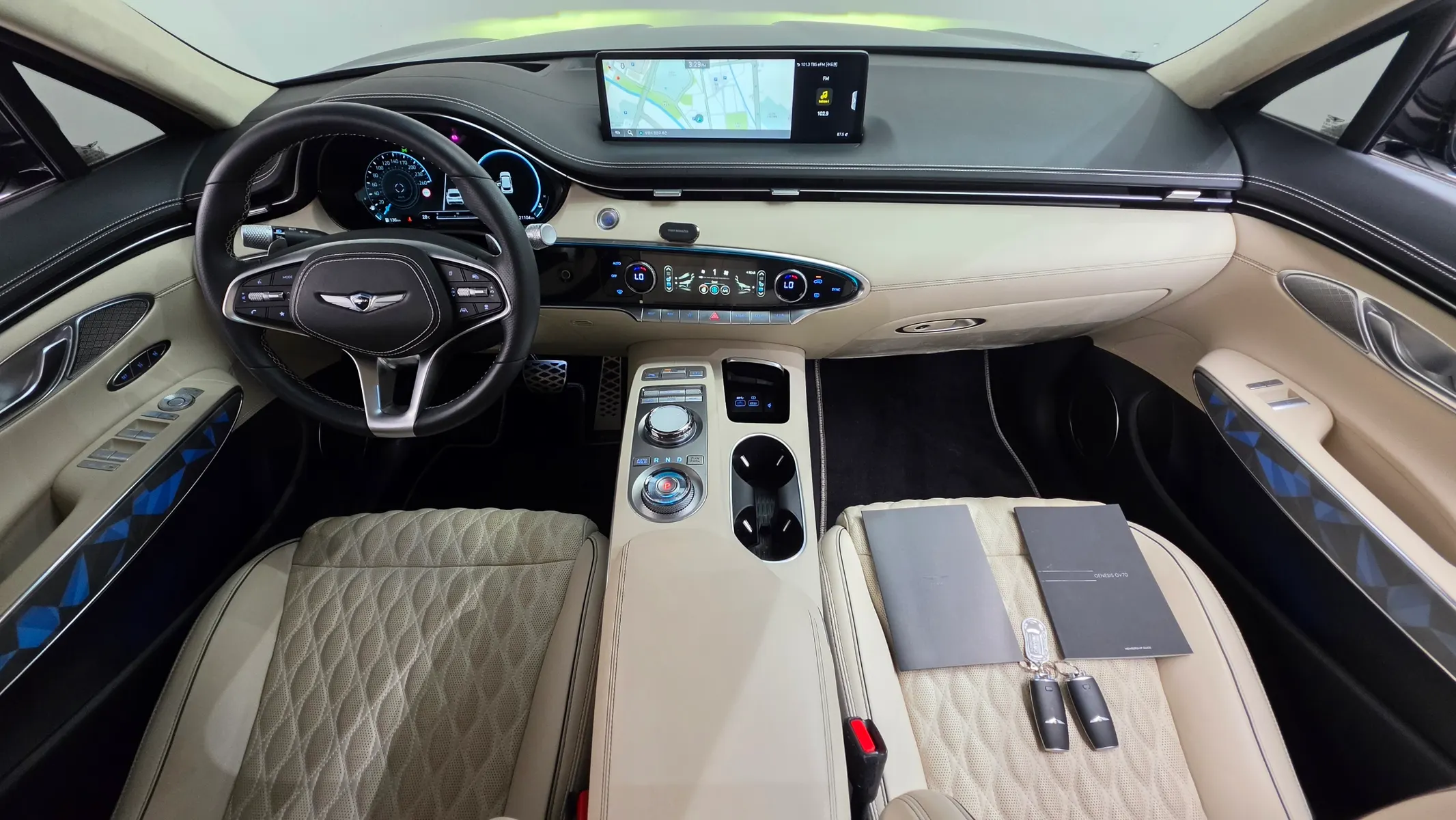 Genesis GV70 2.5T AWD 2023 4/5