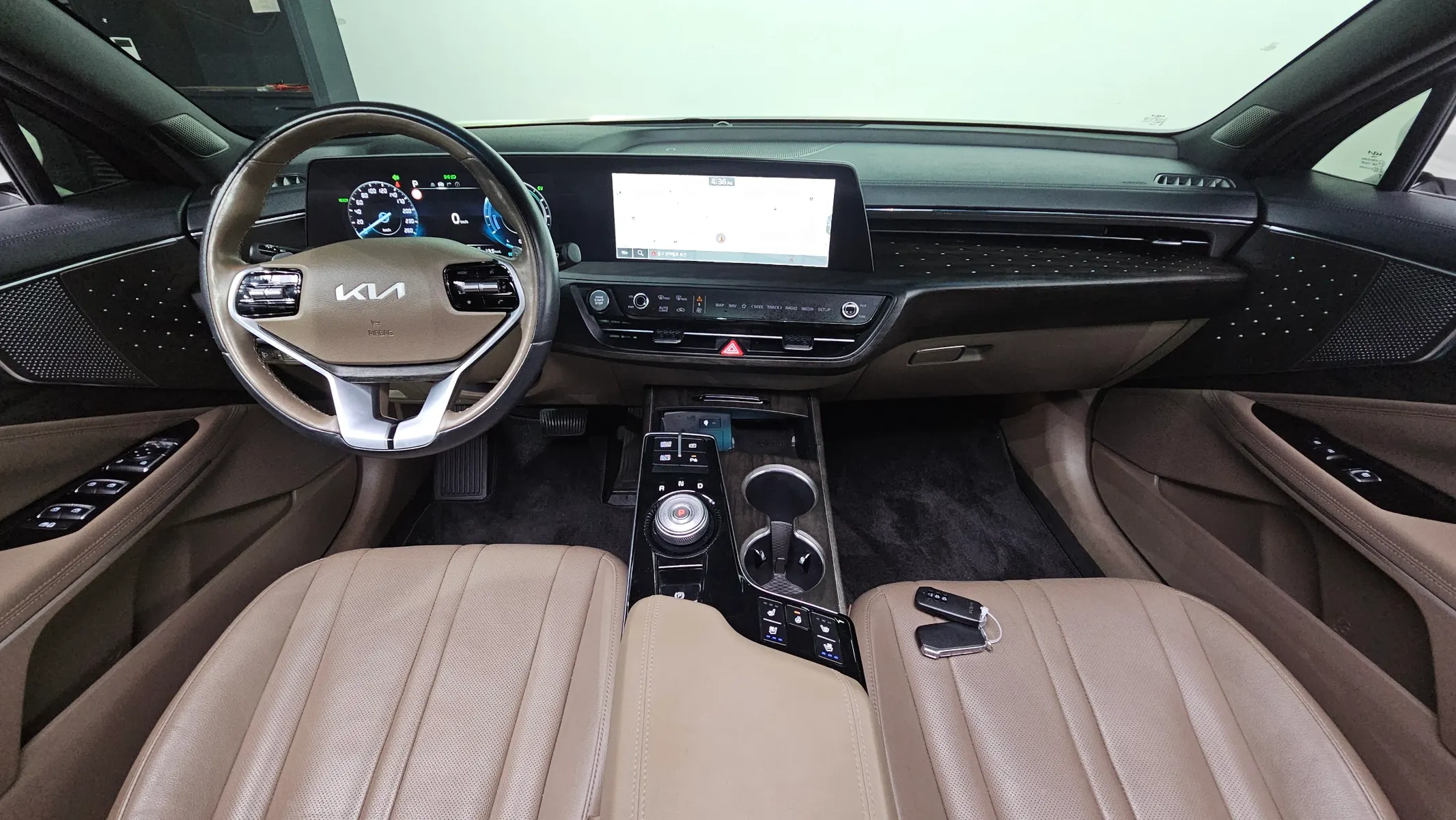 Kia K8 2022 4/5