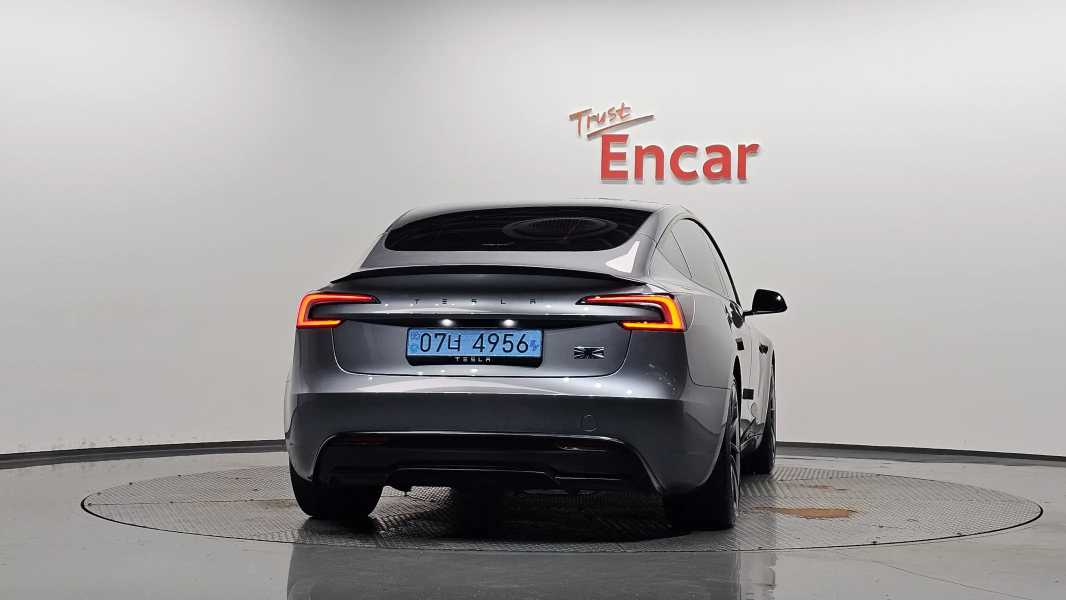 Tesla 3 AWD 2026 3/5