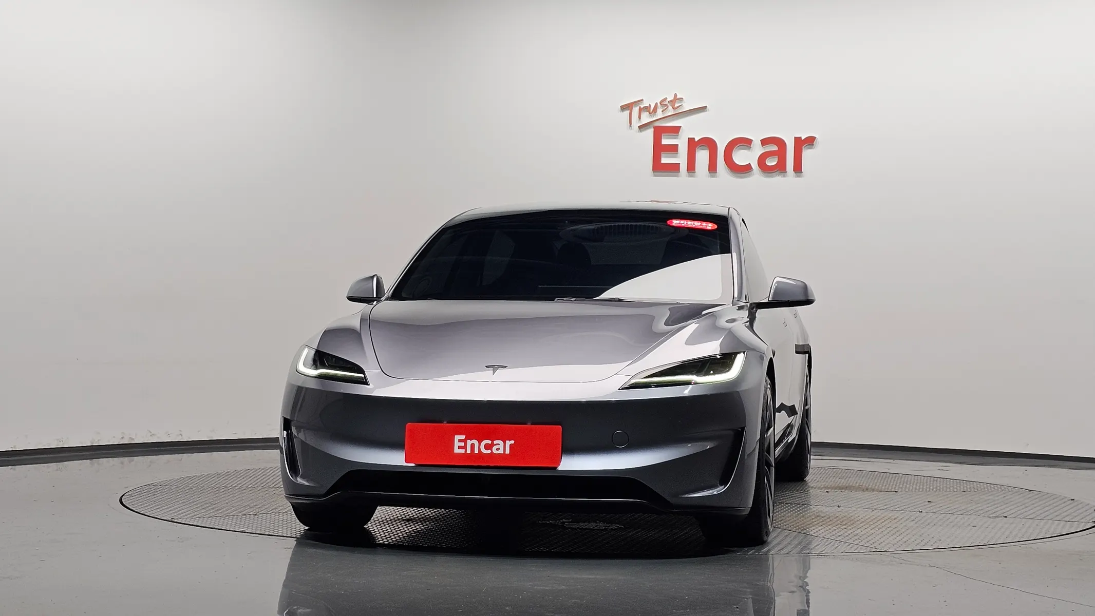 Tesla 3 AWD 2026 2/5
