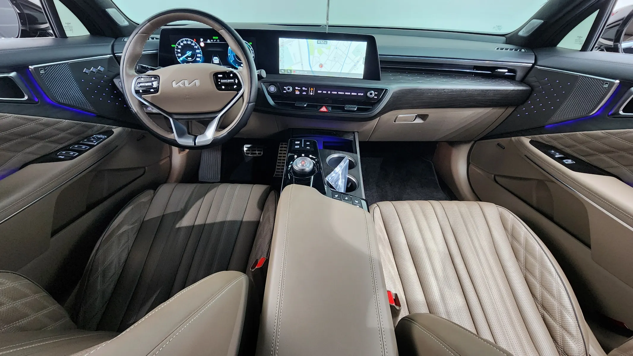 Kia K8 2022 4/5