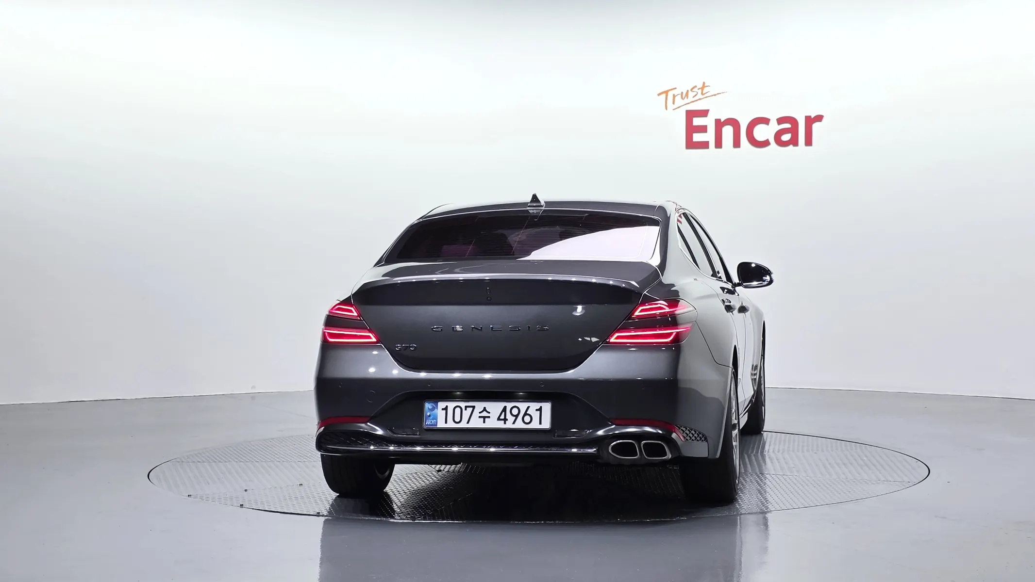 Genesis G70 2.0T 2WD 2021 3/5