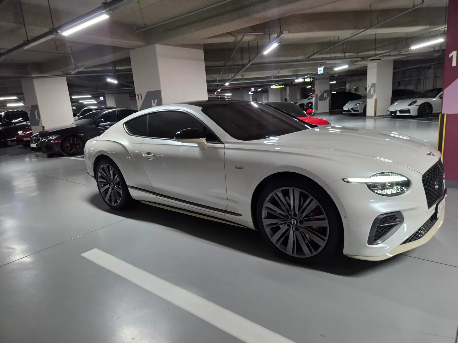 Bentley GT 4 4.0 GT 2025 3/5