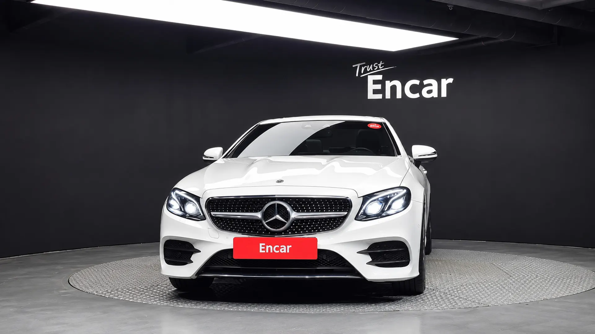 Mercedes-Benz E-Class W213 E220d 2019 3/36