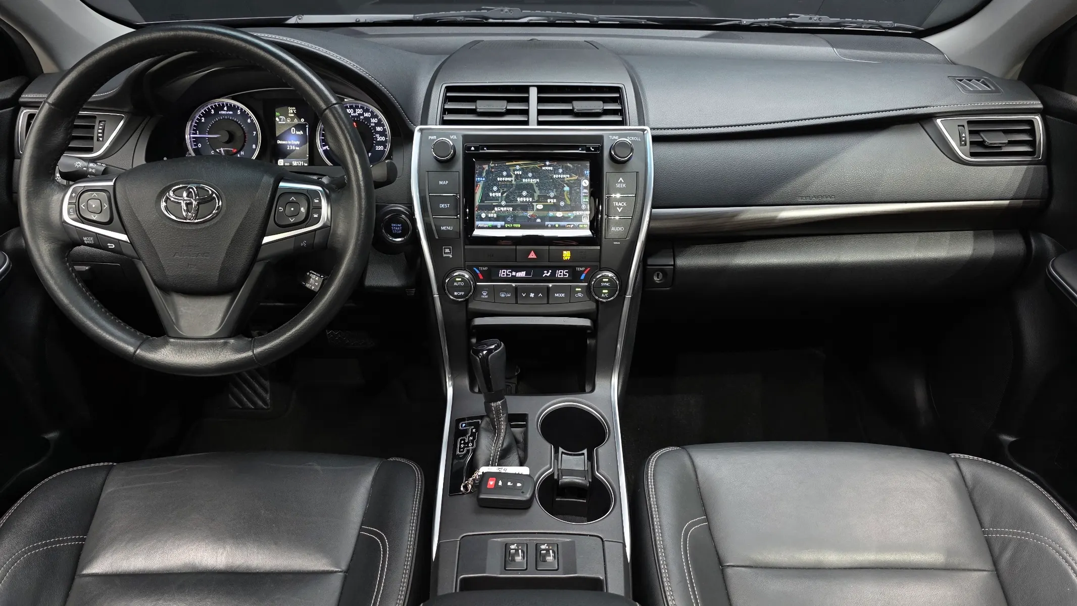 Toyota 캠리 2.5 XLE 2016 4/5