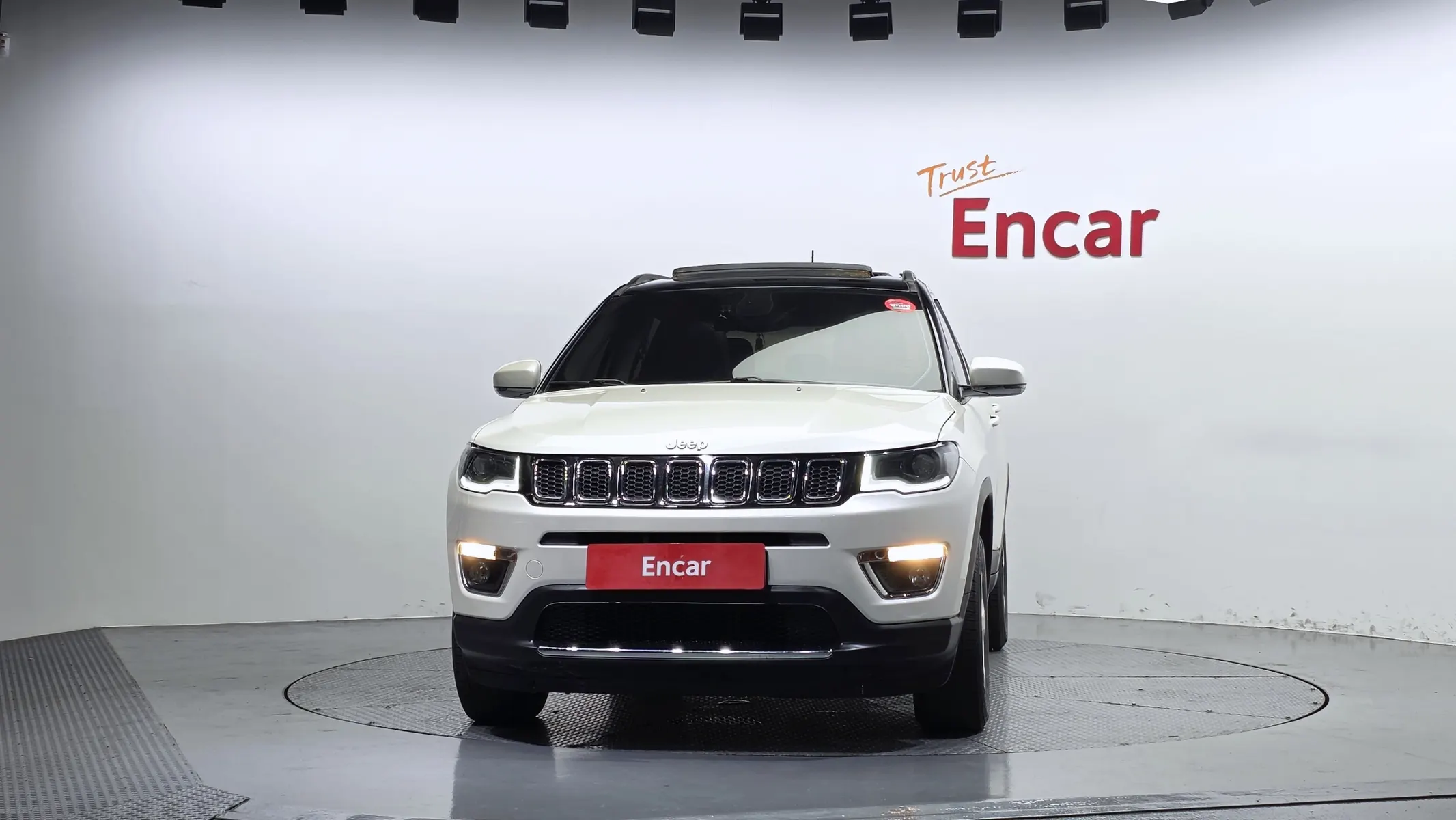 Jeep 2 2.4 AWD 2018 2/5
