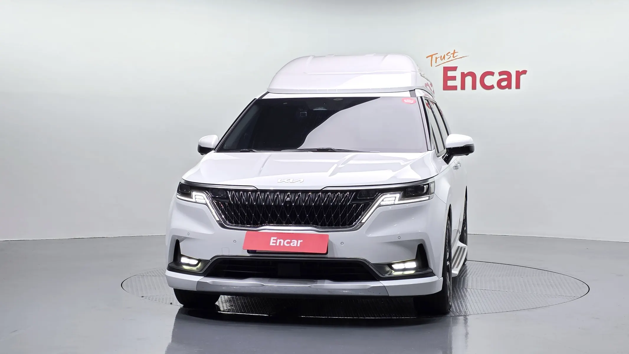 Kia Carnival 9 2022 2/5