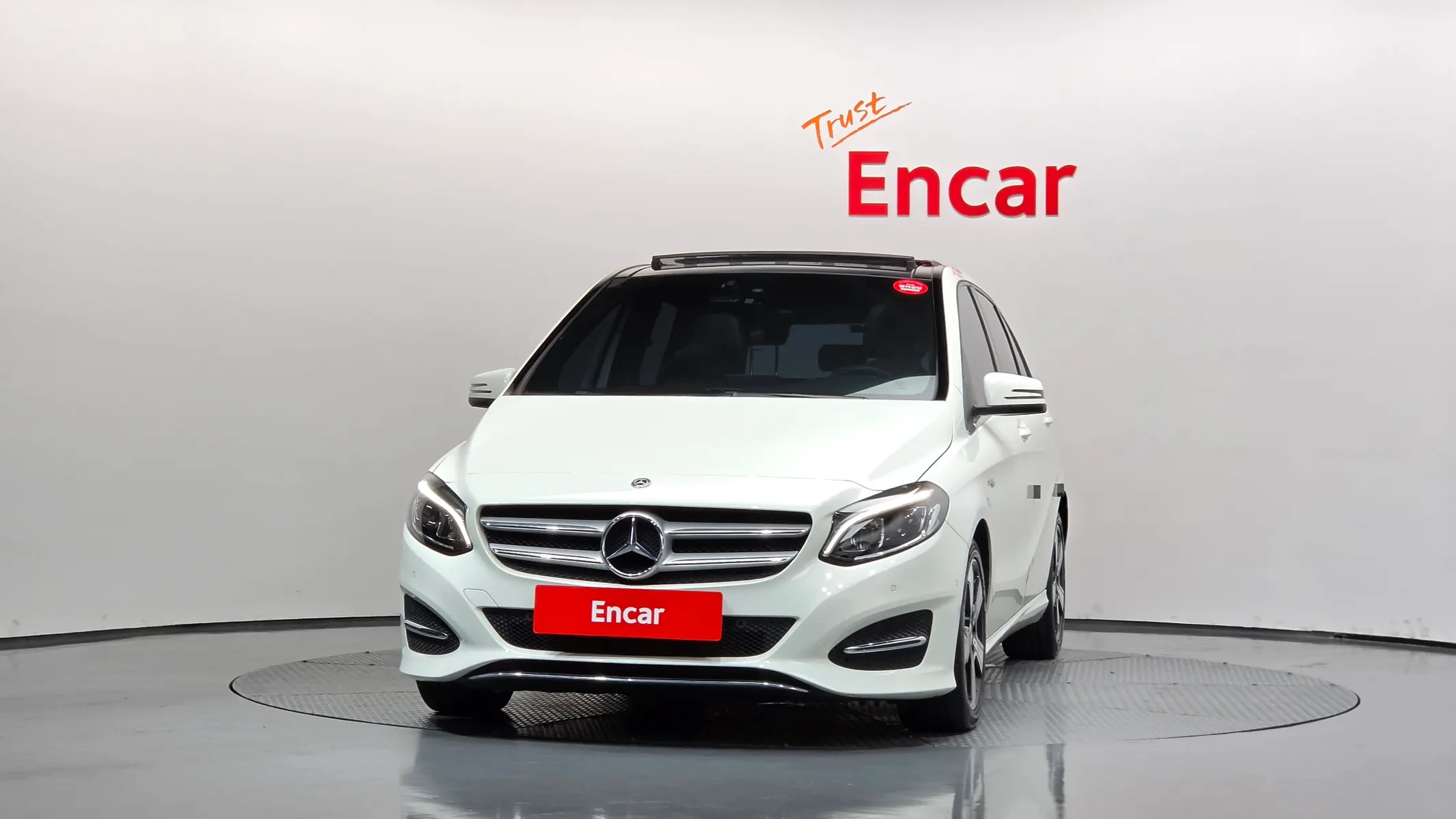 Mercedes-Benz B-Class W246 B220 2017 3/32