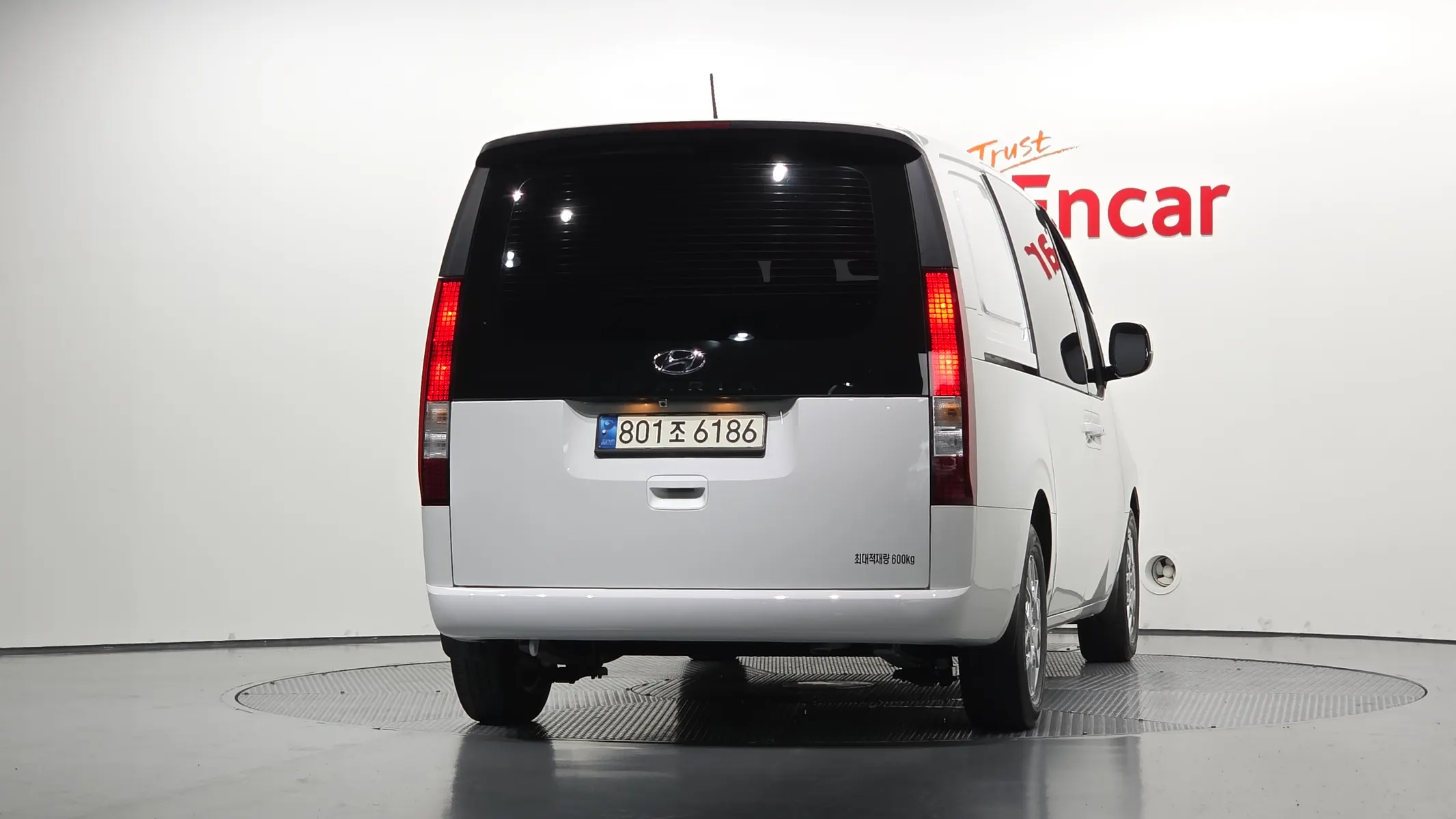 Hyundai Staria 5 2022 3/5