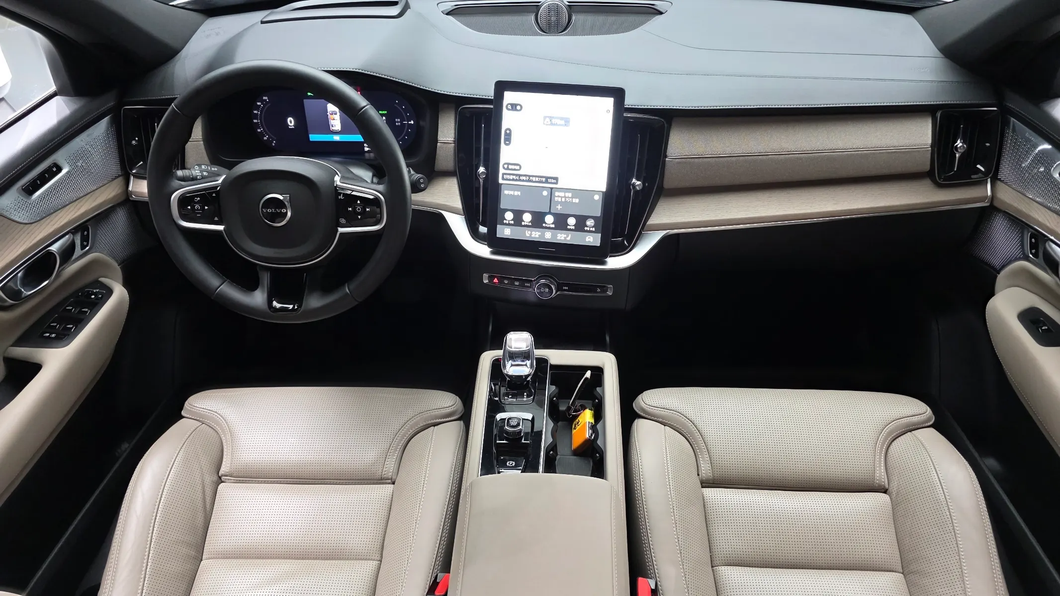 Volvo XC90 2 T8 2025 4/5