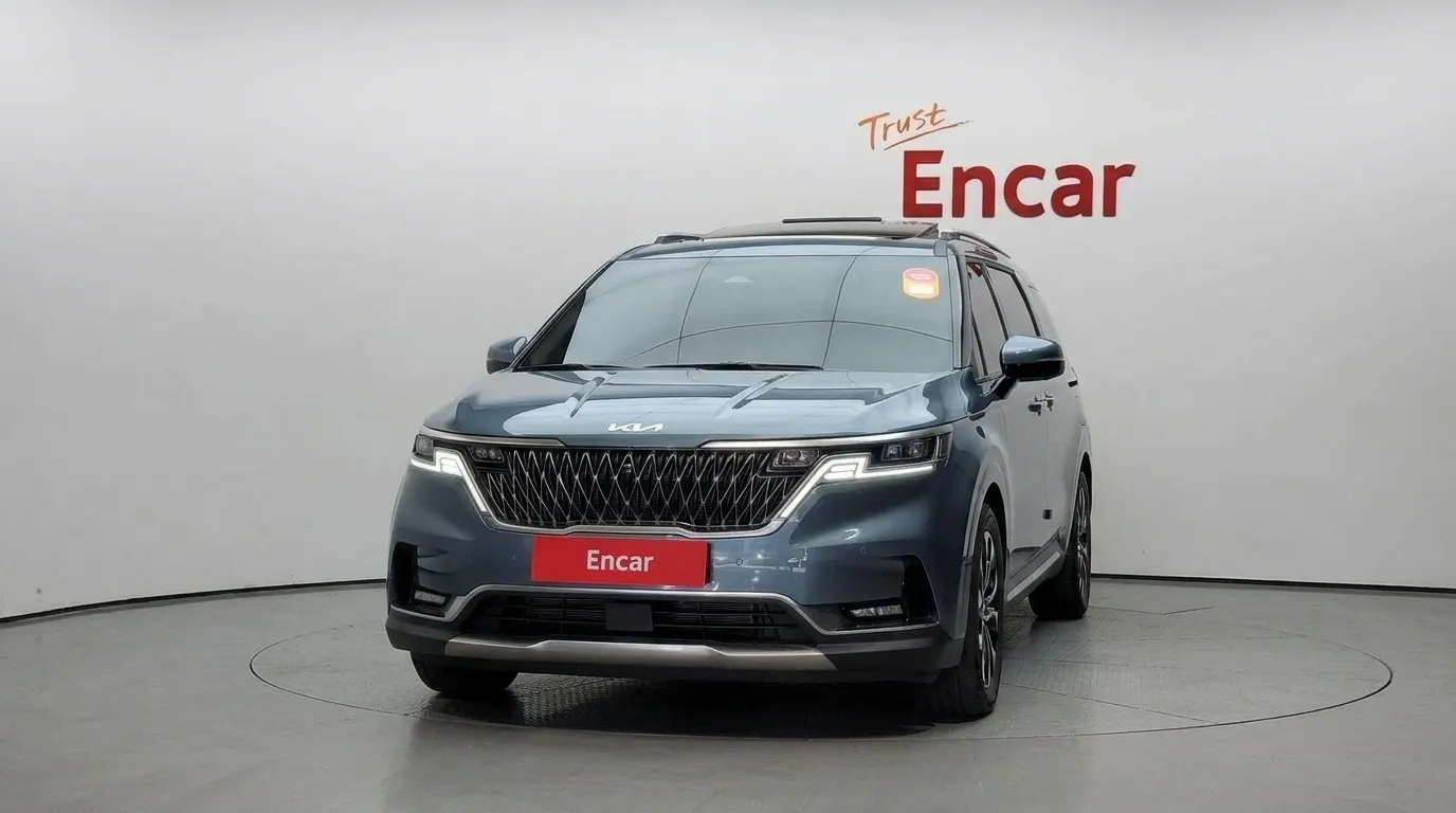 Kia Carnival 7 2022 2/5