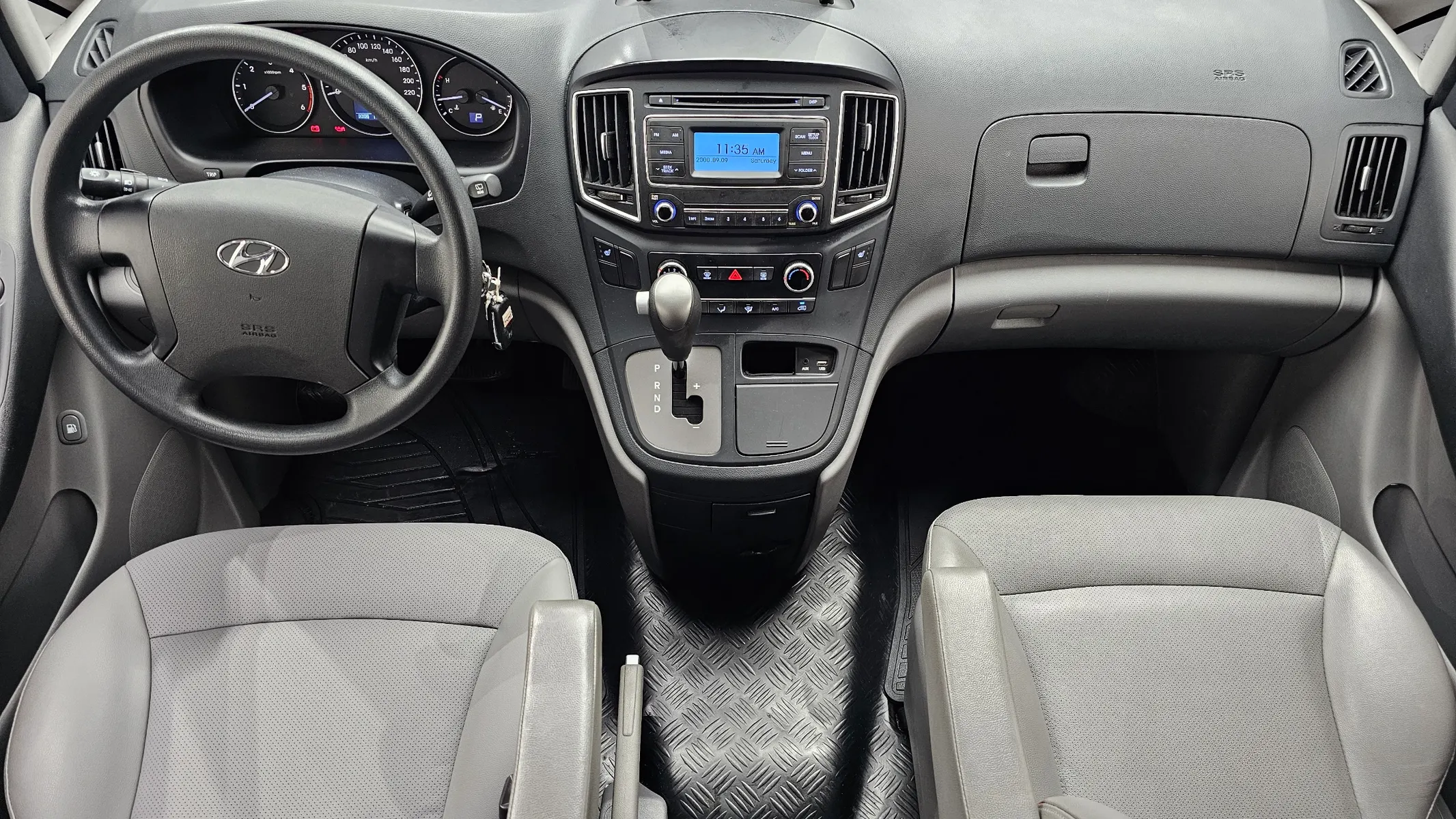 Hyundai Grand Starex 5 2016 4/5