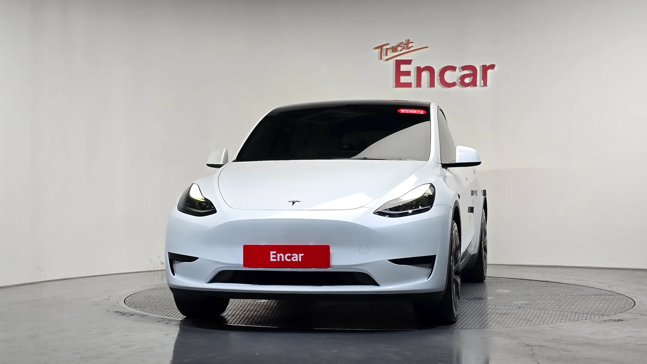 Tesla Y RWD 2024 2/5