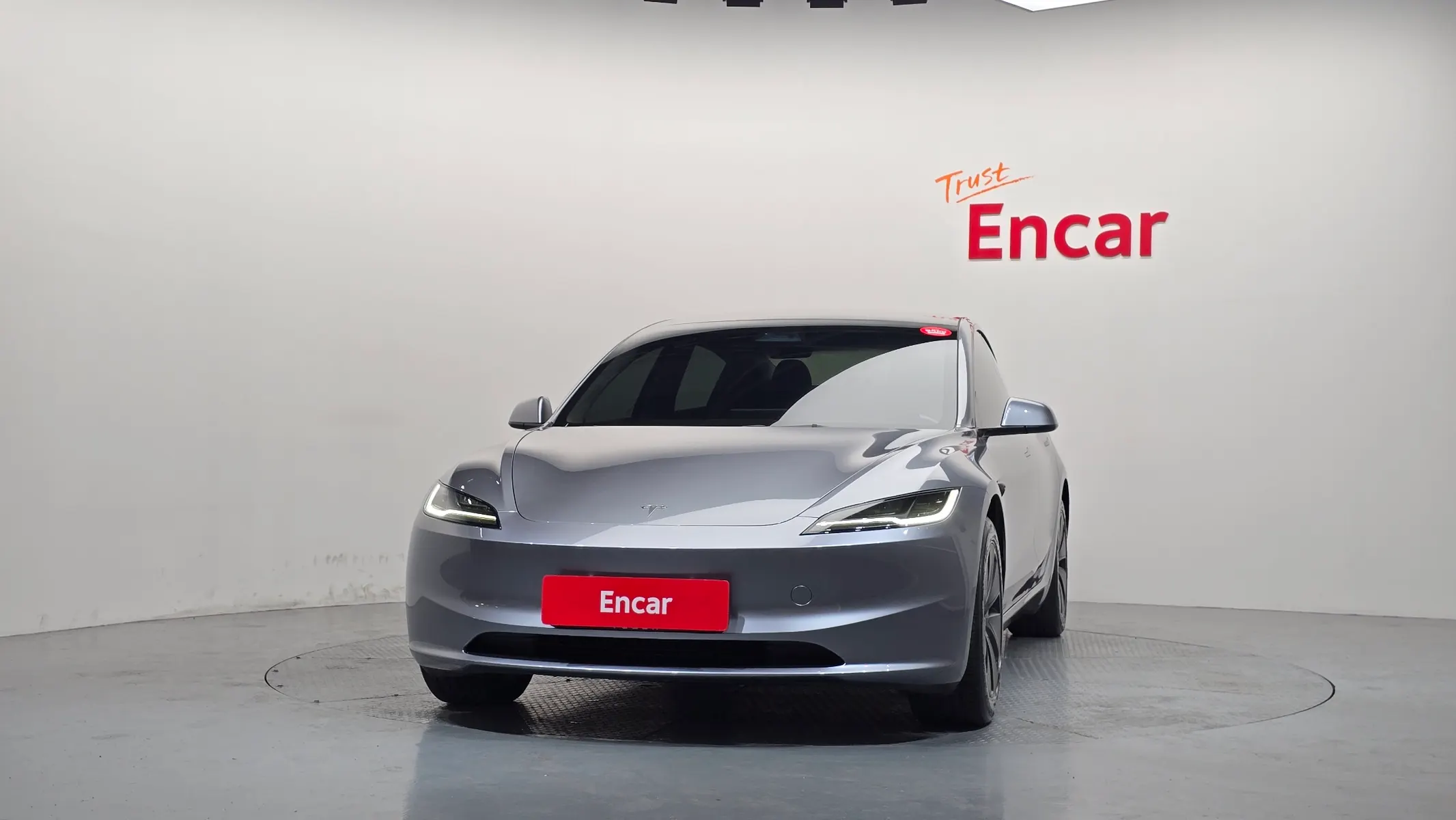 Tesla 3 RWD 2025 2/5