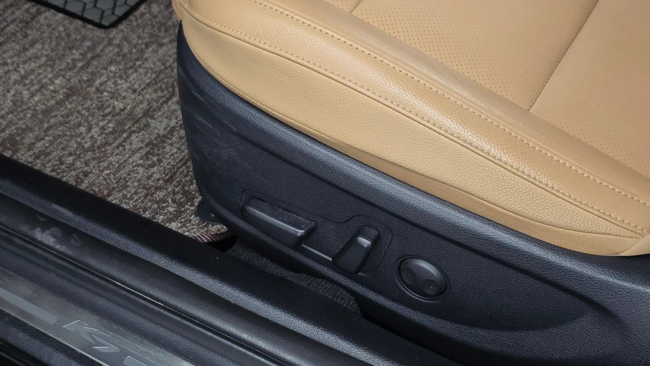 Kia K7 2019 33/34