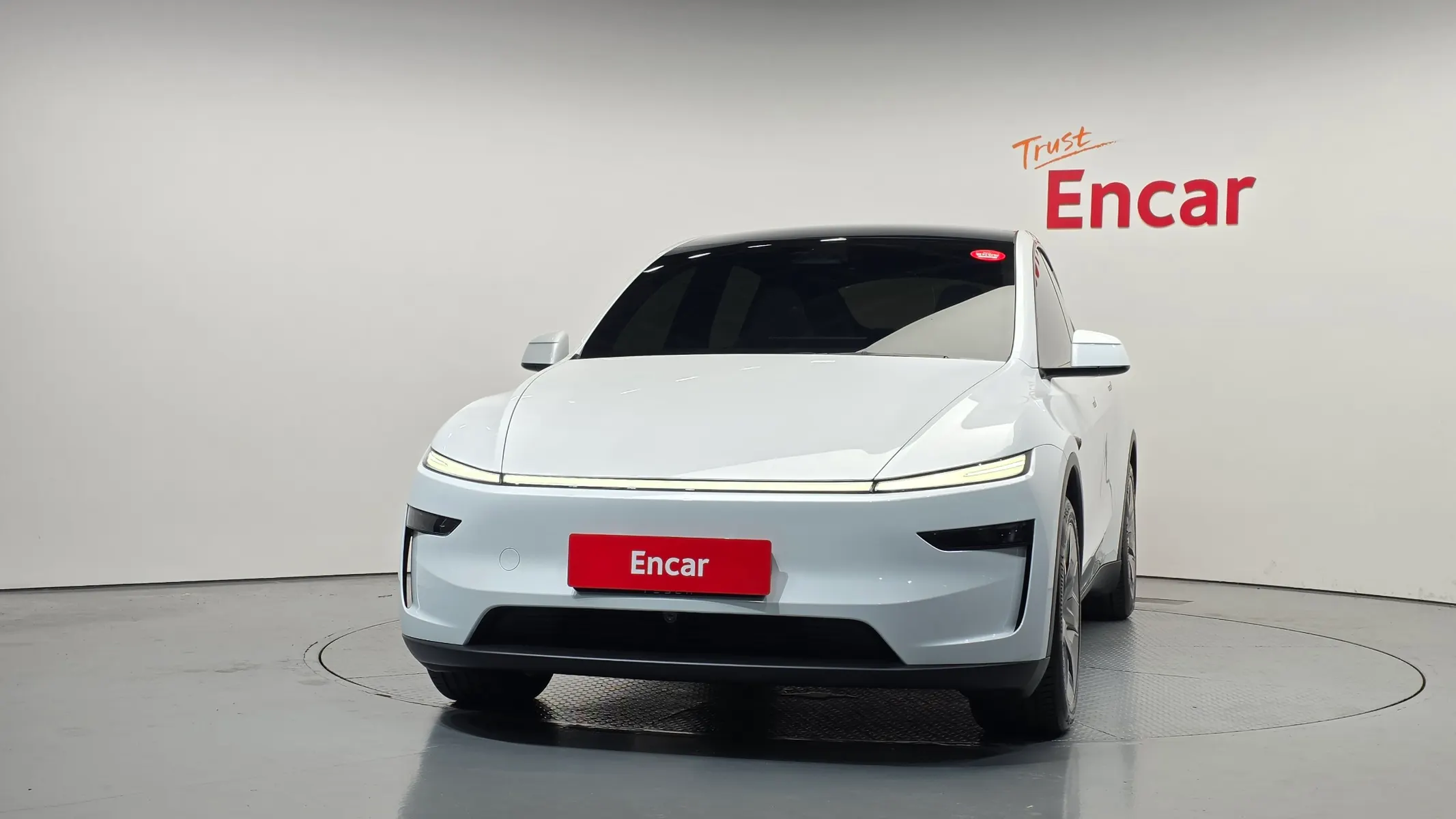 Tesla Y L AWD 2026 2/5